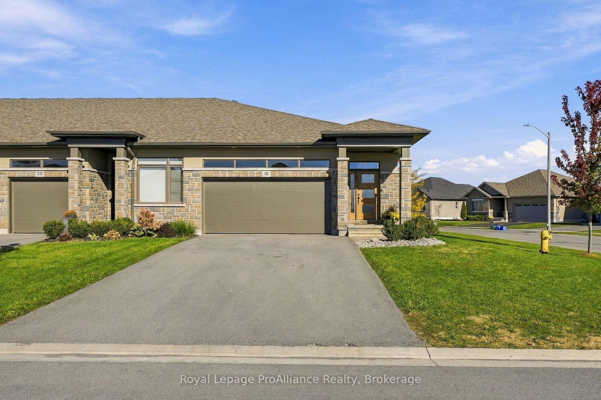 18 Covington Crescent Property Photo 1
