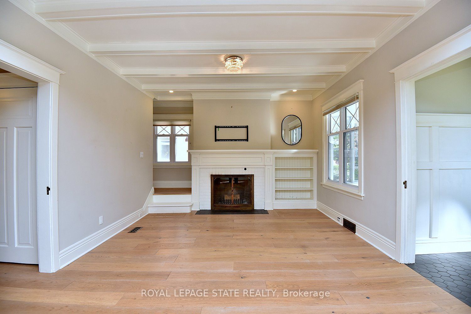 6 Nelles Boulevard Property Photo 9