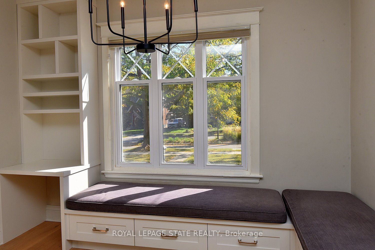 6 Nelles Boulevard Property Photo 13