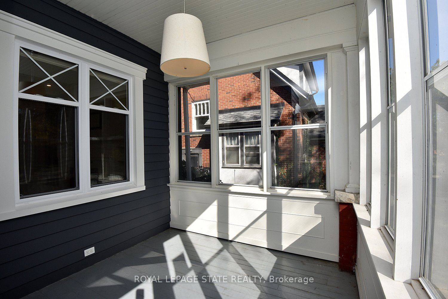 6 Nelles Boulevard Property Photo 31
