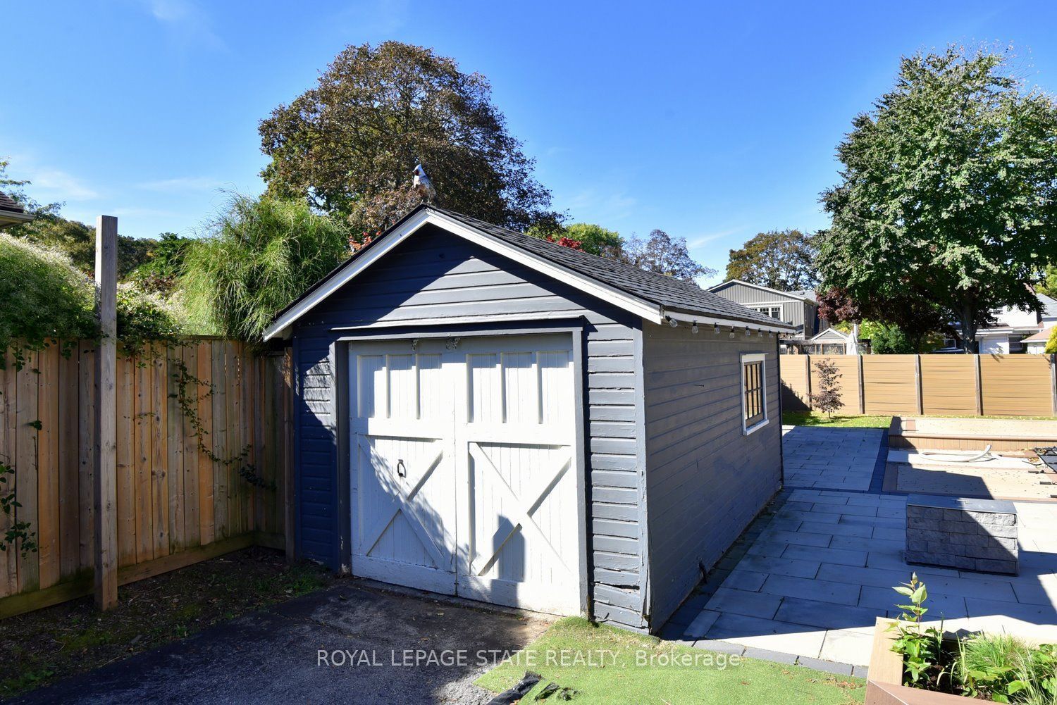6 Nelles Boulevard Property Photo 34