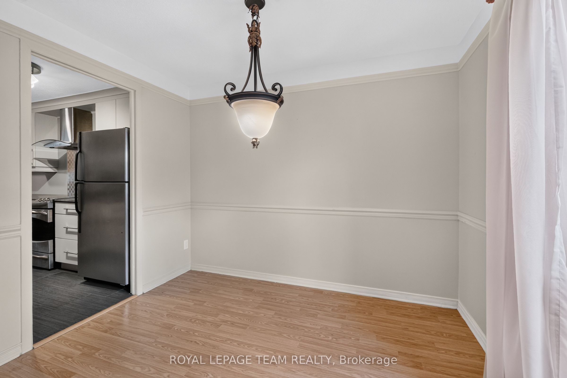 7866 Jeanne D'arc Boulevard Property Photo 12