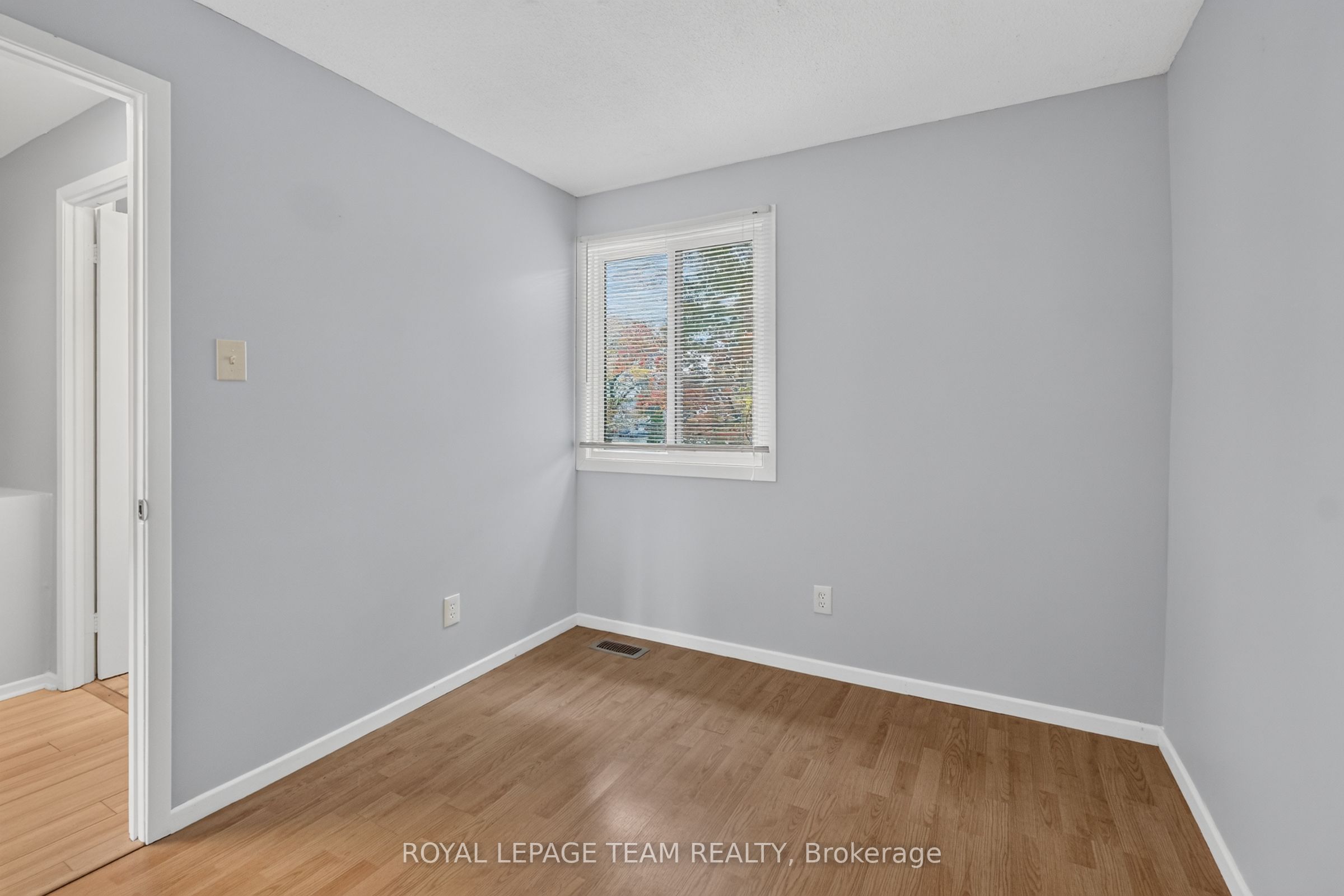 7866 Jeanne D'arc Boulevard Property Photo 37