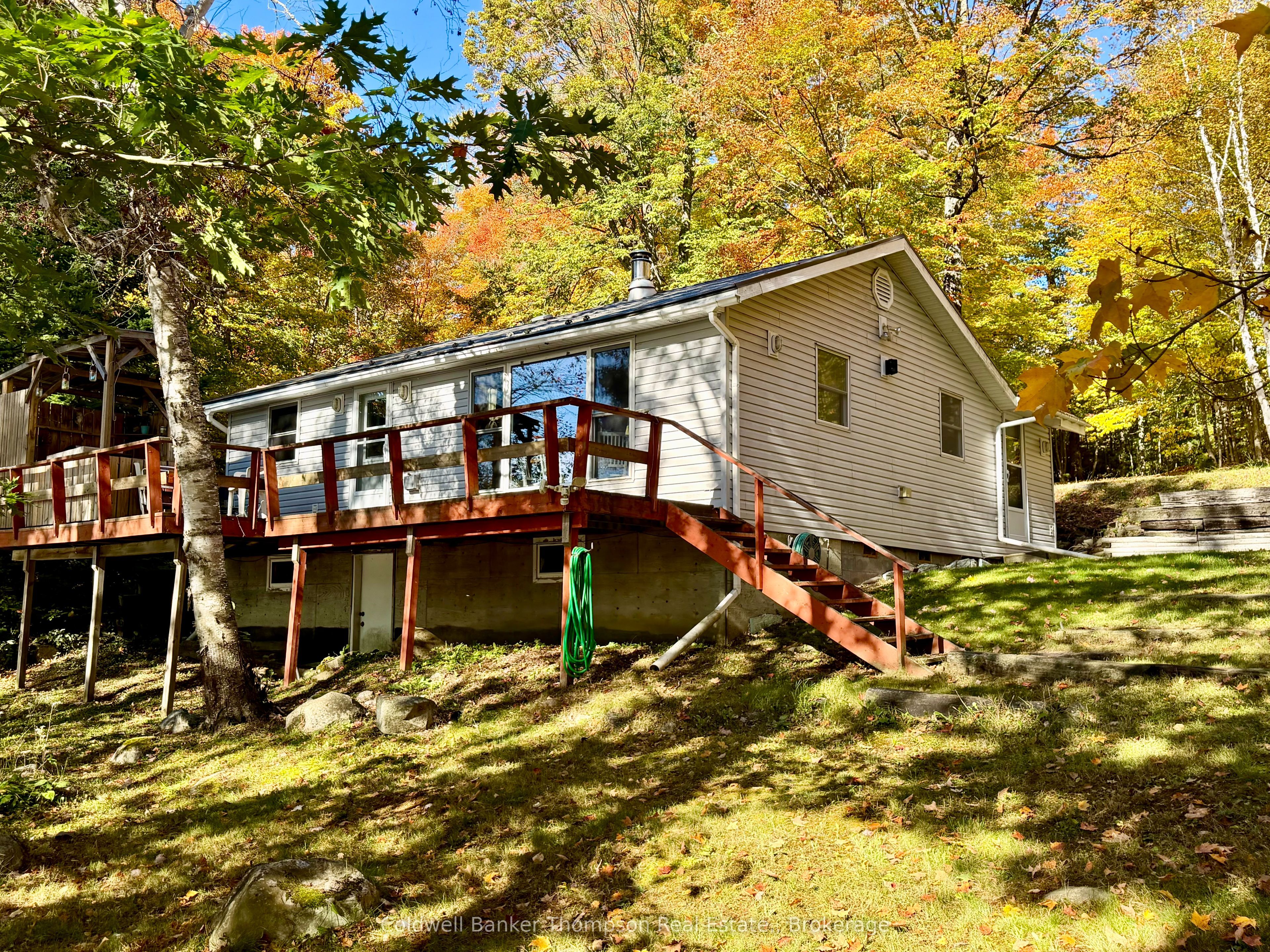 2758 Smith Bay Road N Property Photo 3