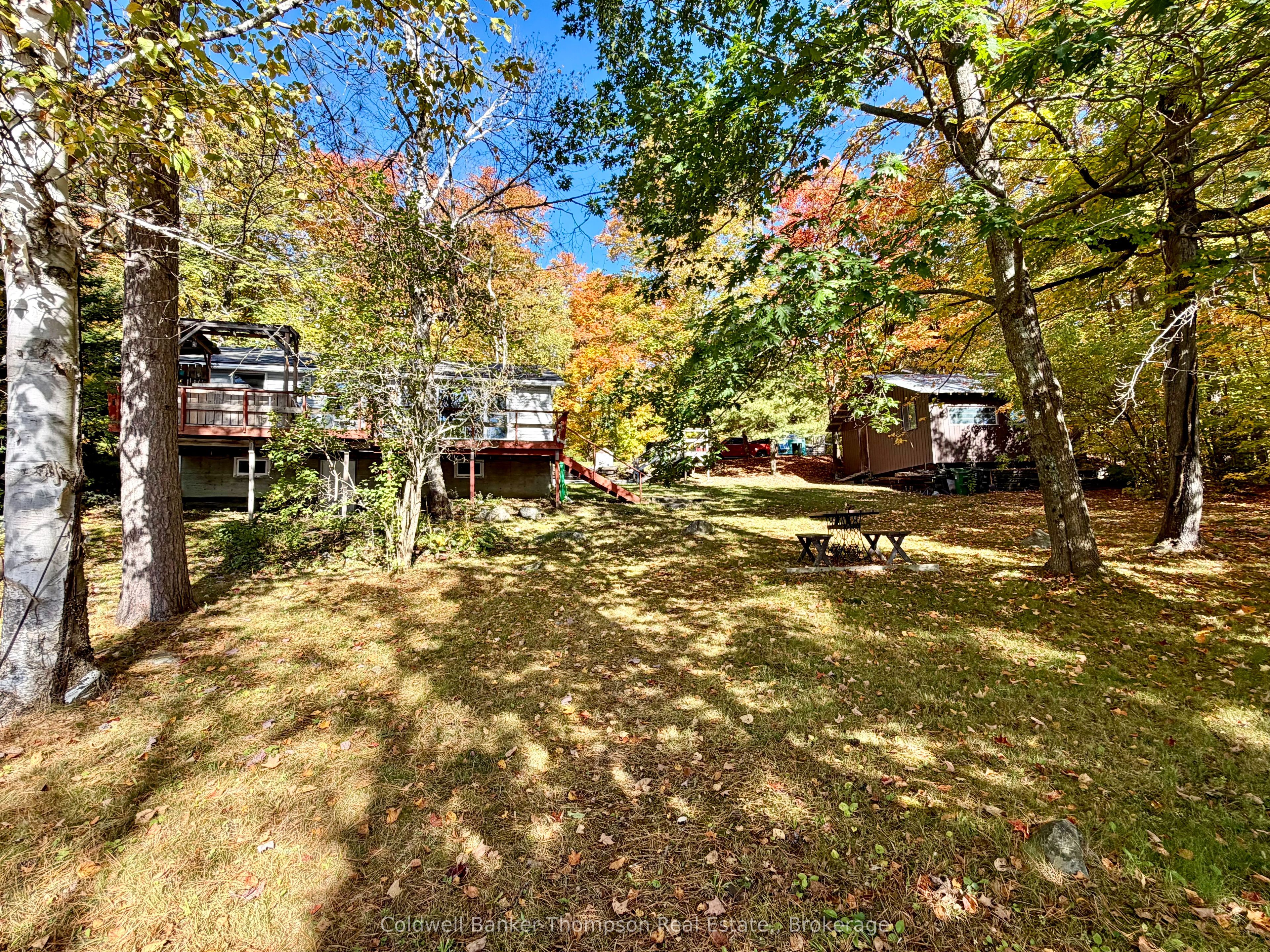 2758 Smith Bay Road N Property Photo 6