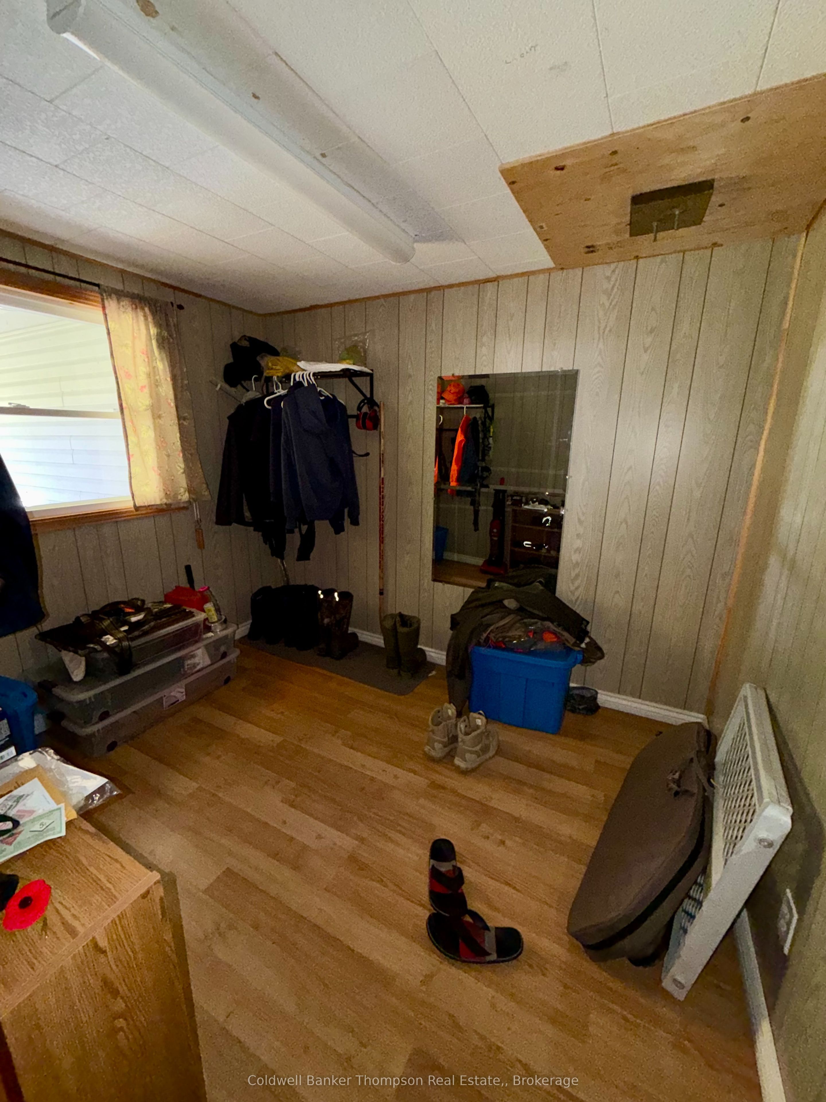 2758 Smith Bay Road N Property Photo 17