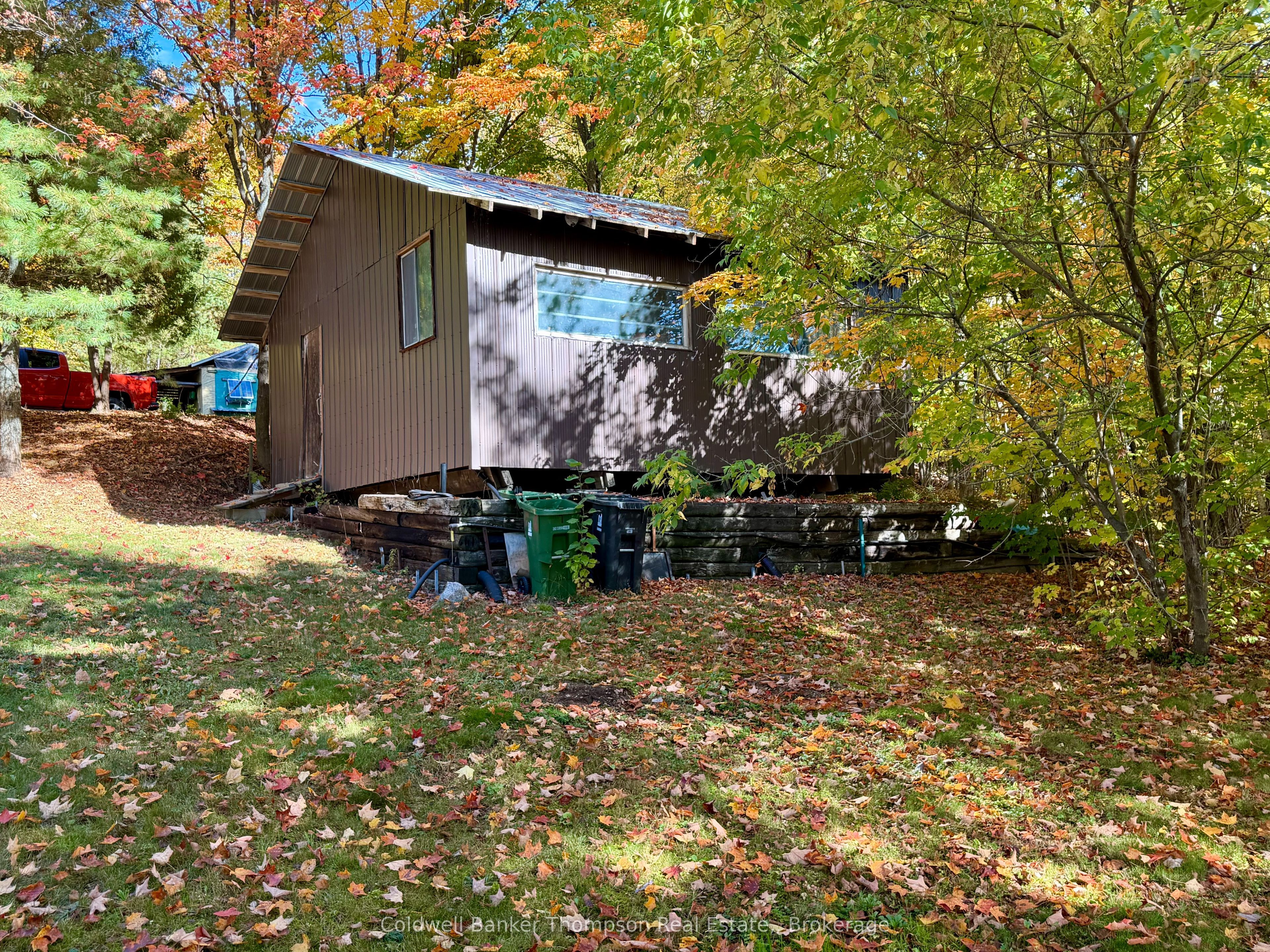 2758 Smith Bay Road N Property Photo 25