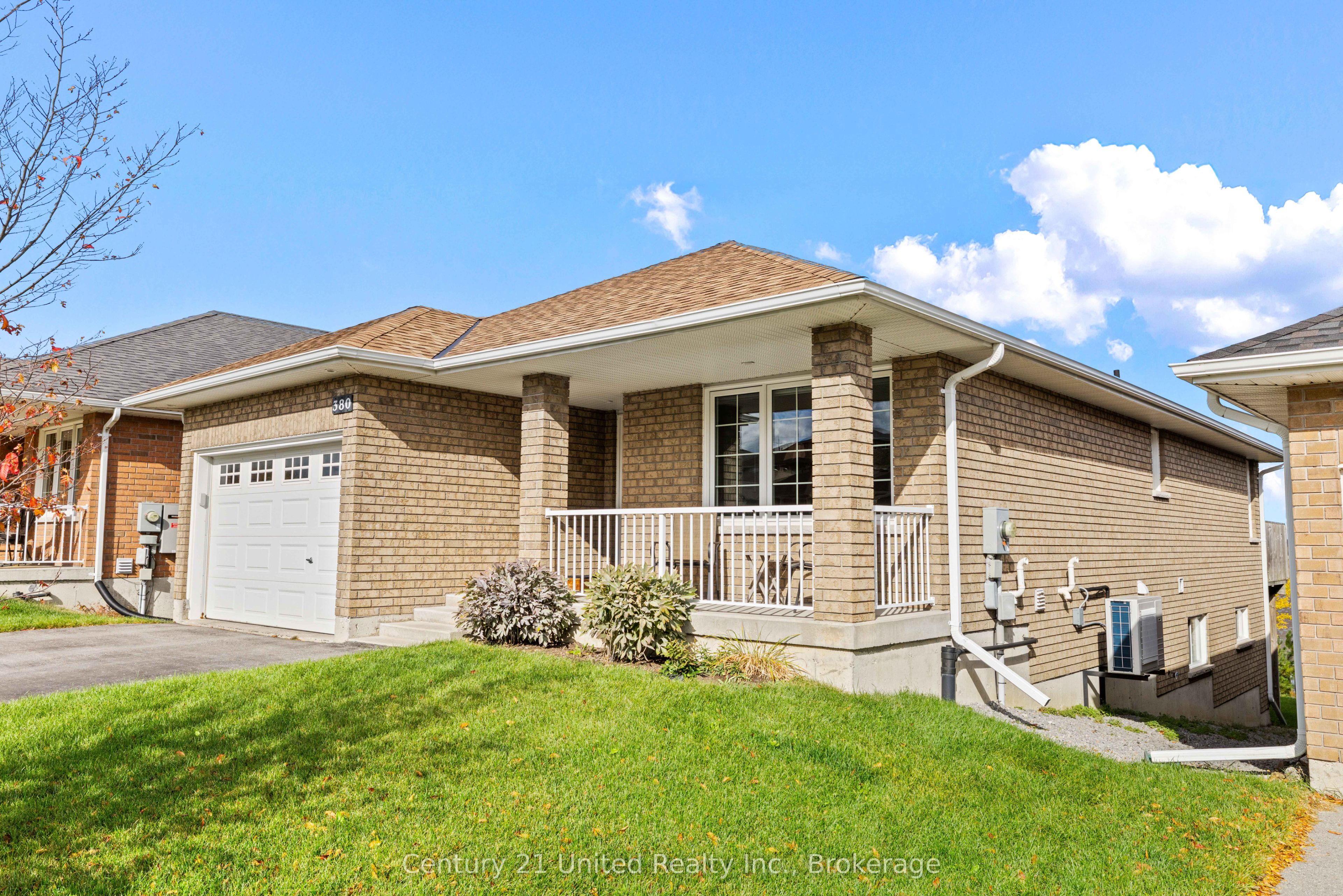 380 Bianco Crescent Property Photo 1