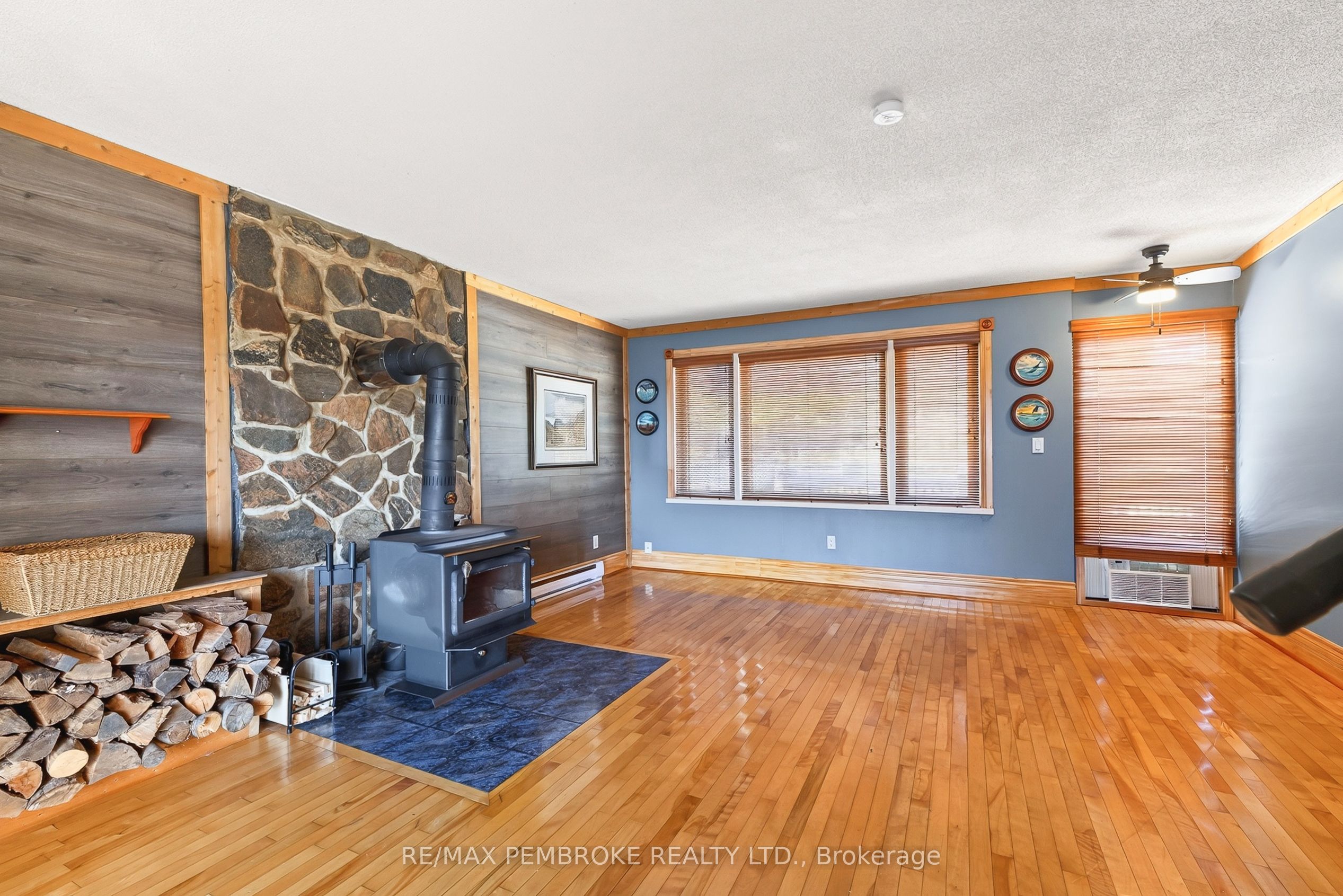 1213 Burns Drive Property Photo 18