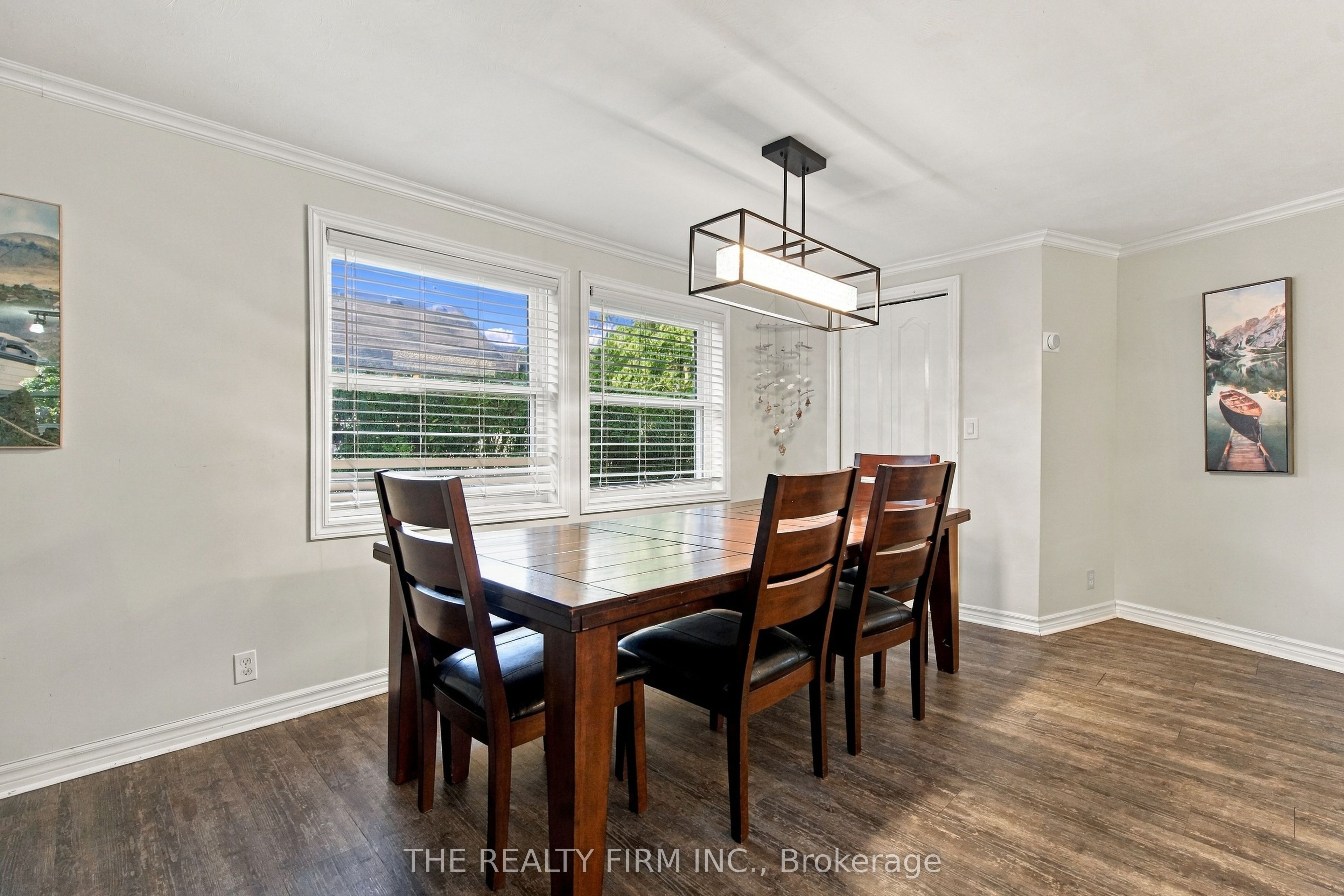 3692 Beverly Glen Property Photo 9