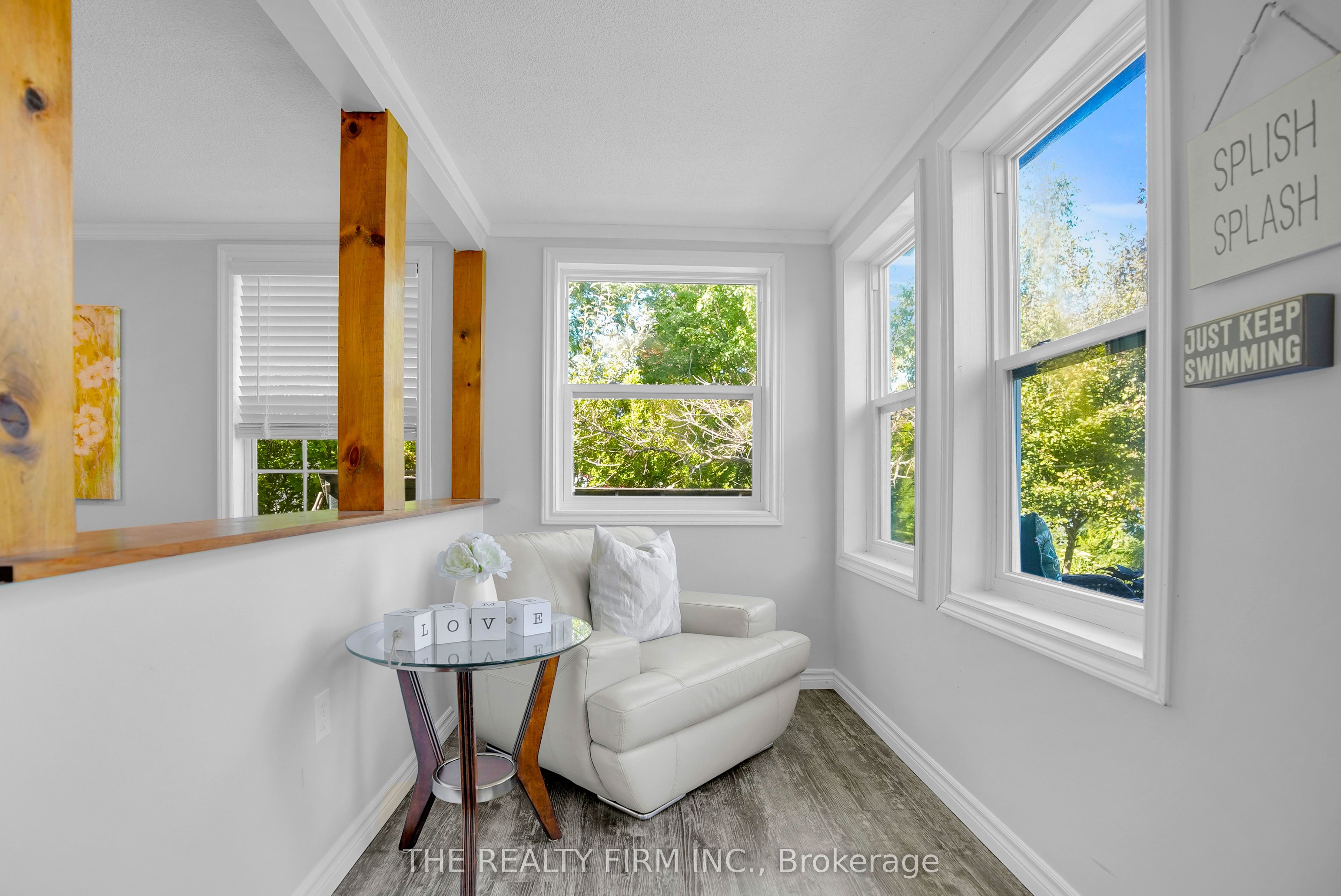 3692 Beverly Glen Property Photo 14