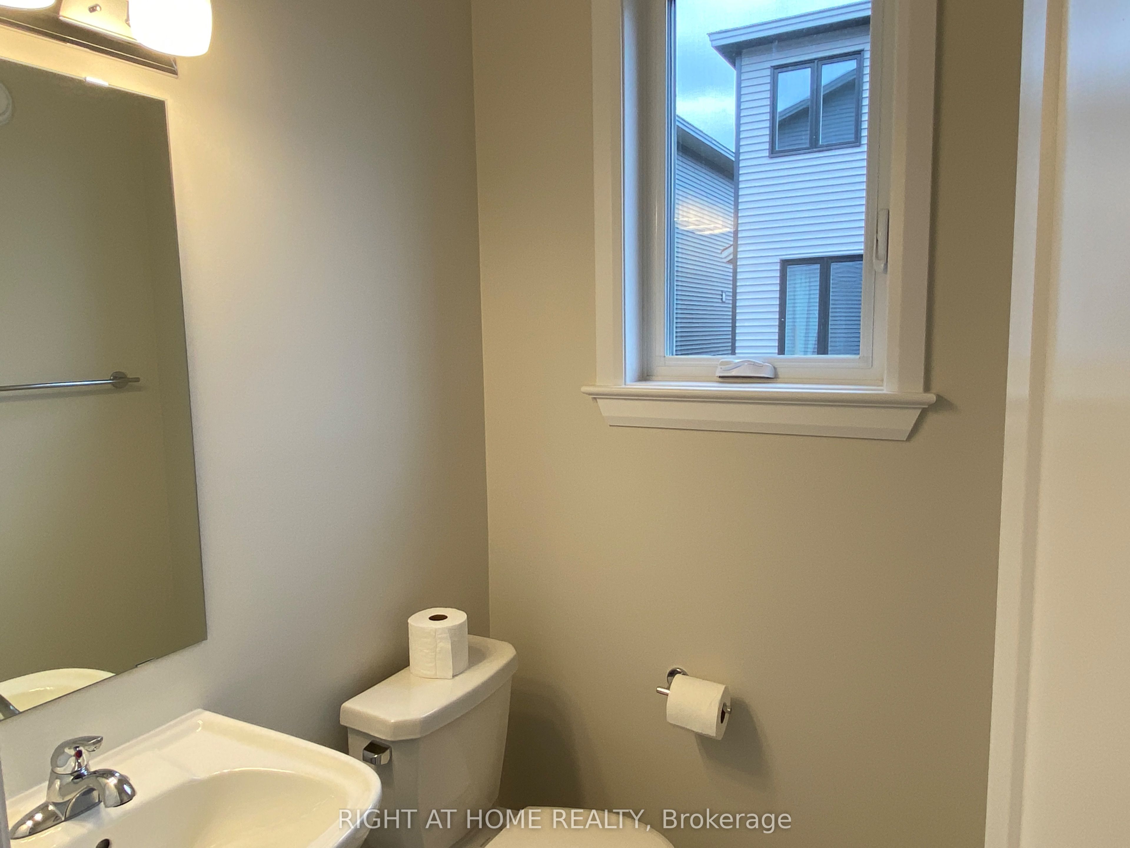 608 Moonflower Crescent Property Photo 27