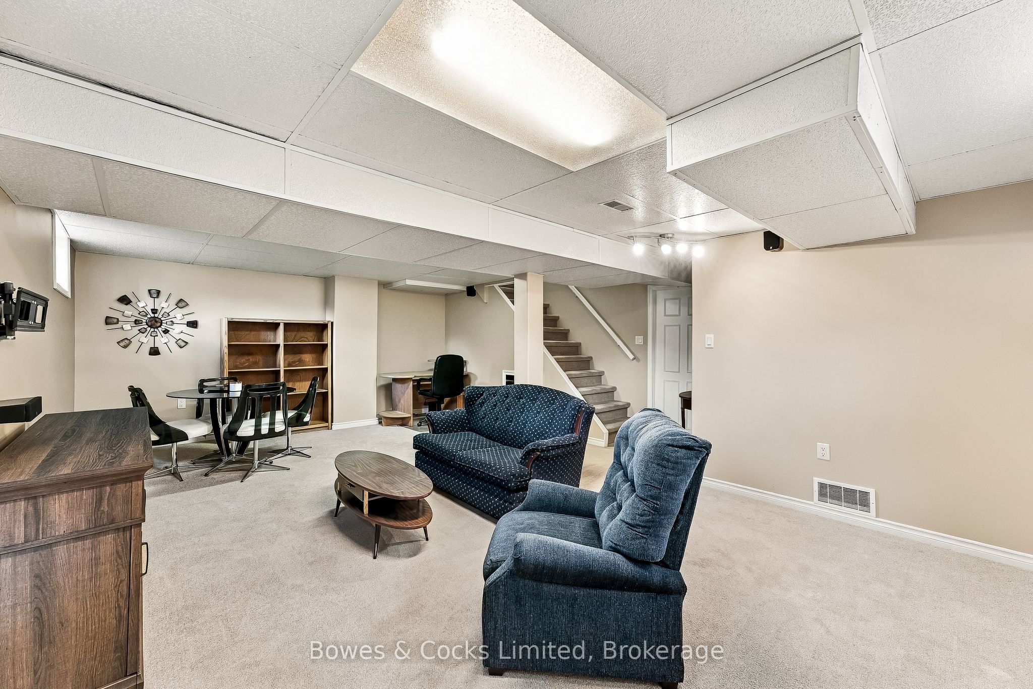 34 King Street Property Photo 26