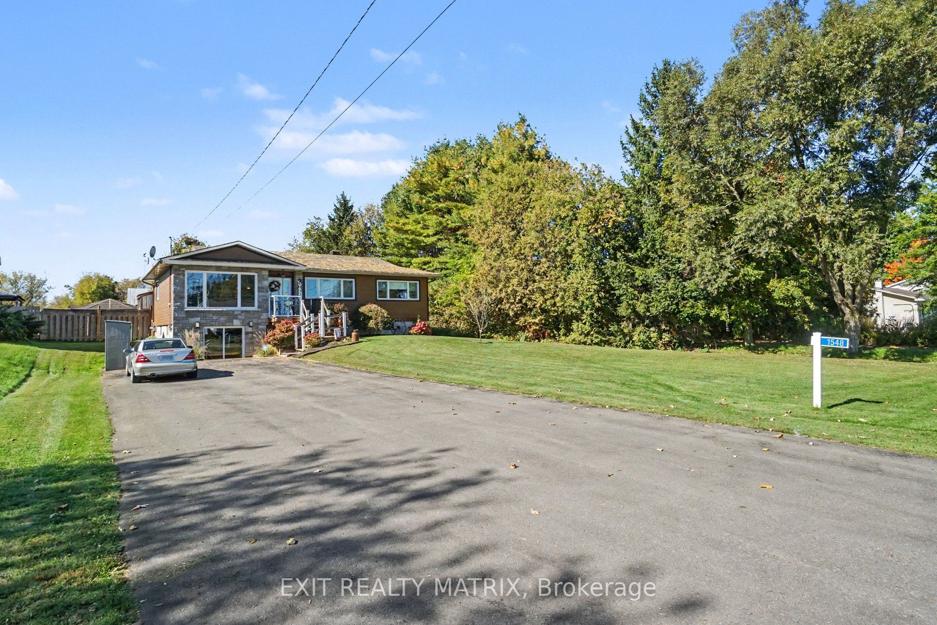 1548 Landry Road Property Photo 2