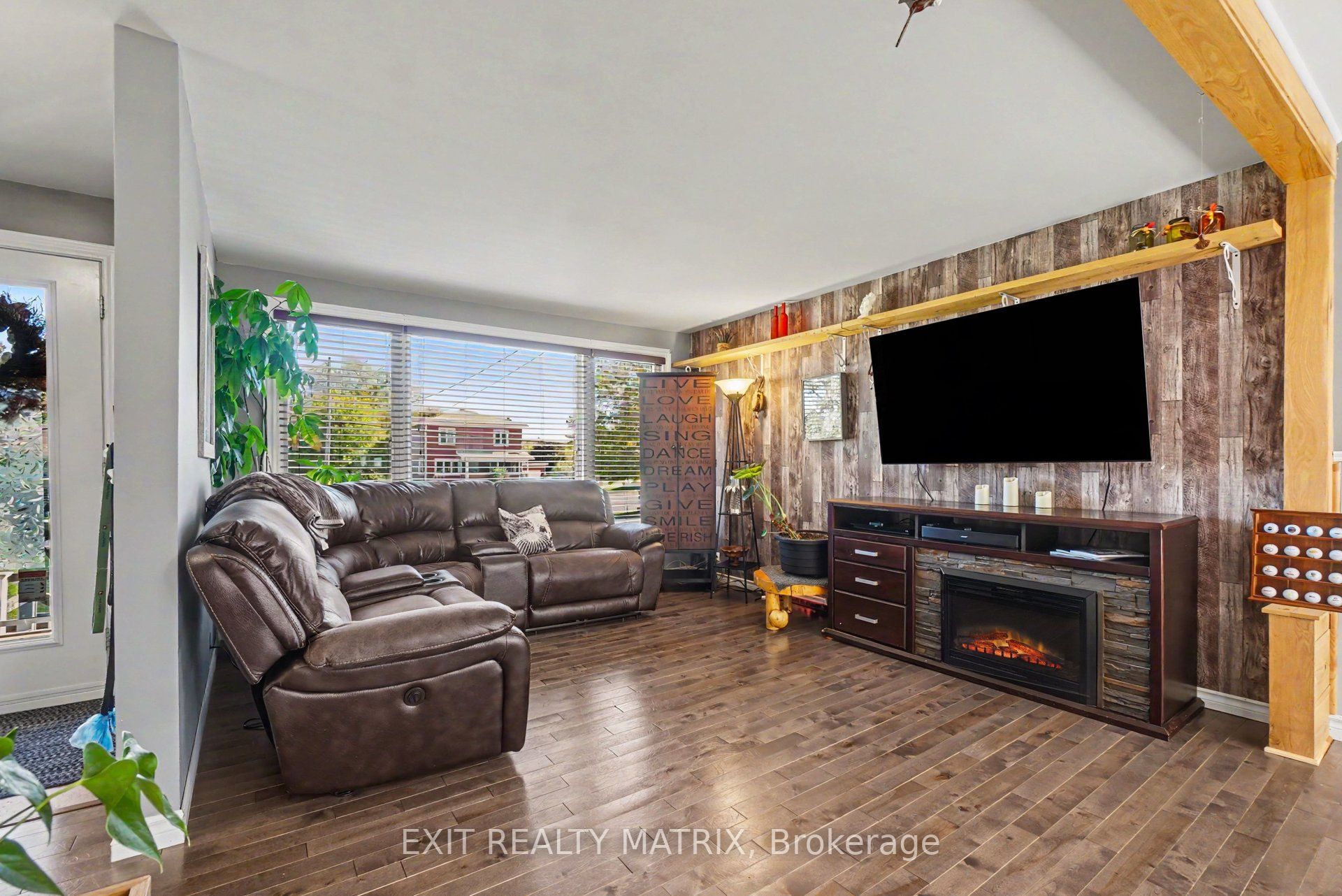1548 Landry Road Property Photo 6