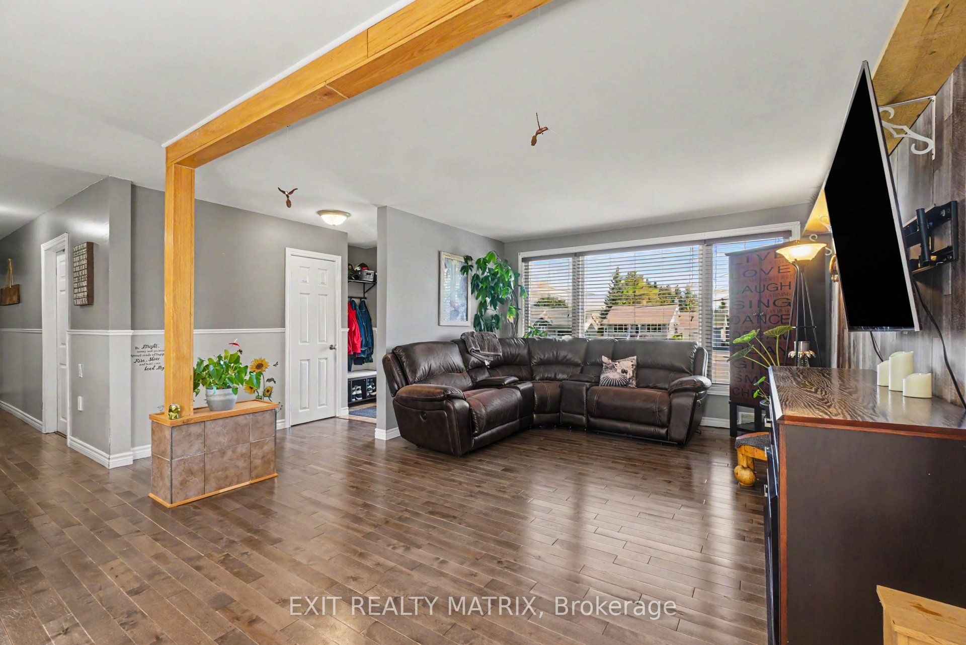 1548 Landry Road Property Photo 7