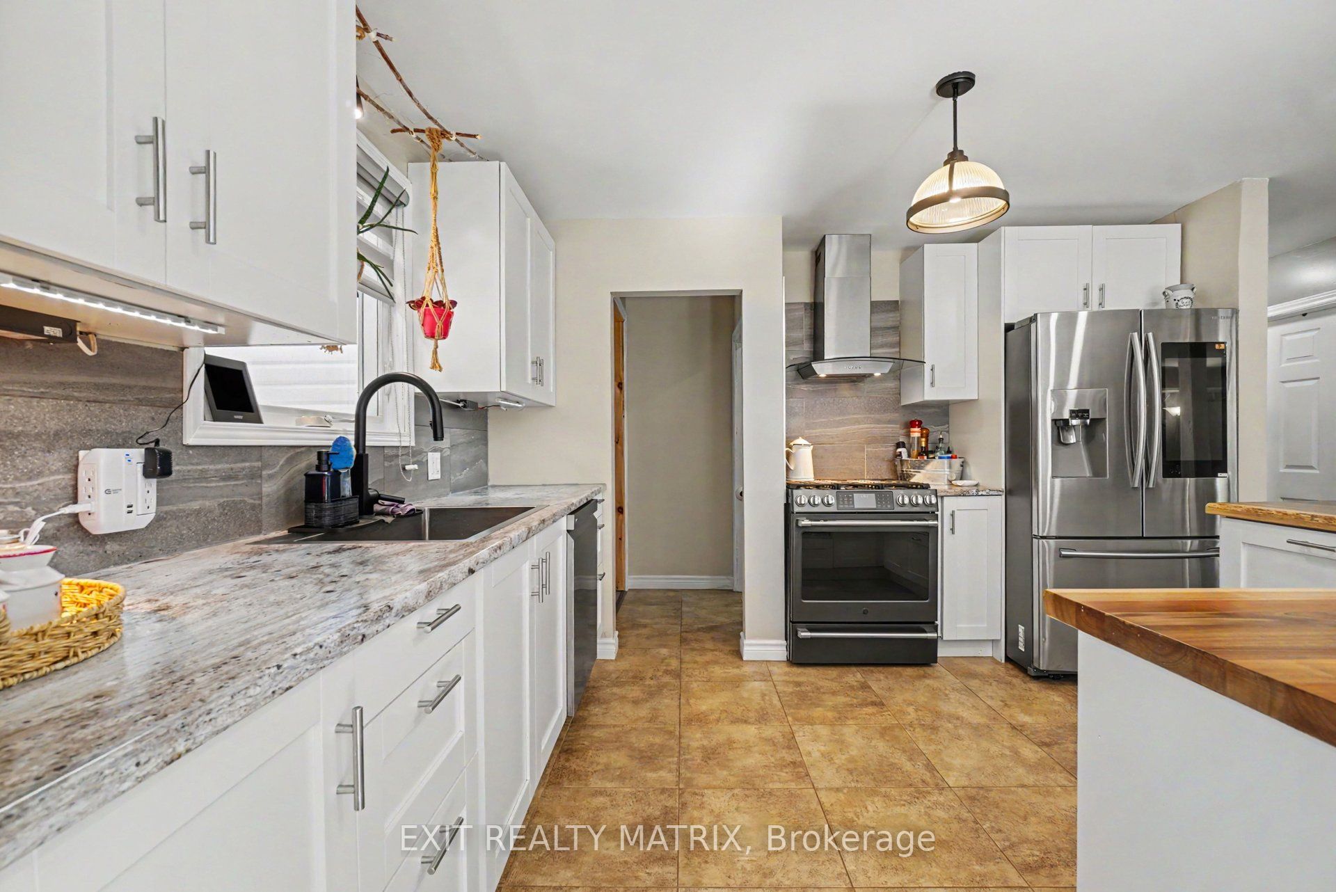 1548 Landry Road Property Photo 13