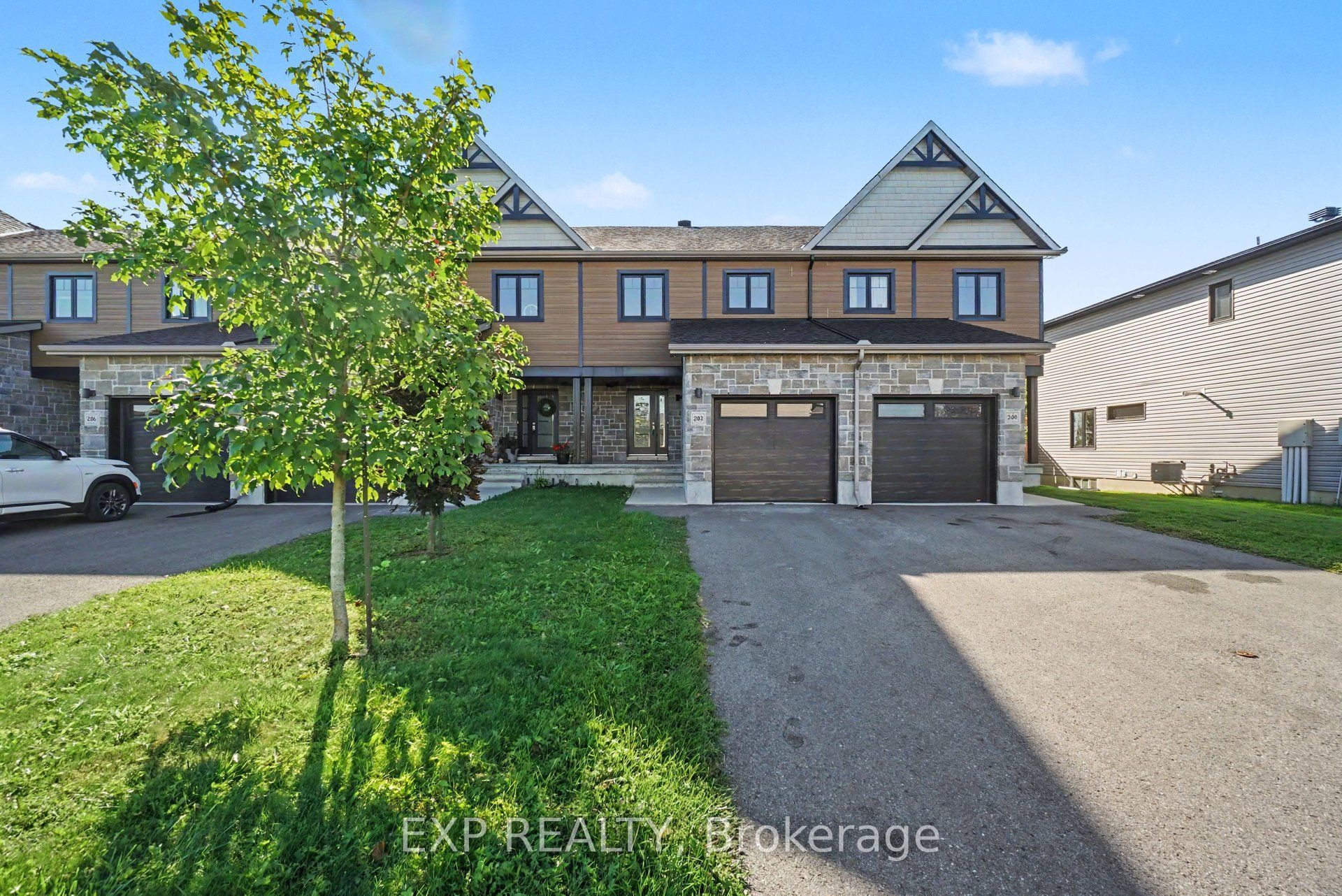 202 St Malo Place Property Photo 1