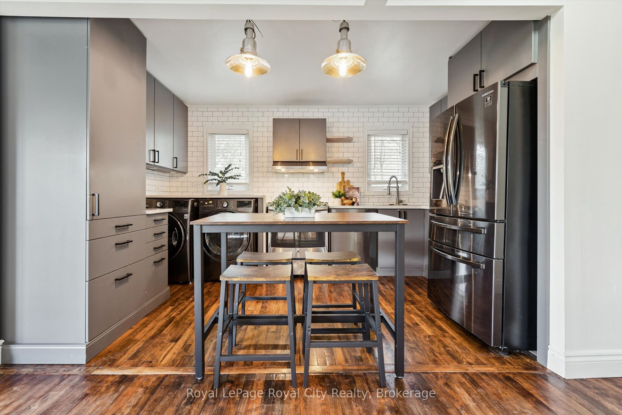 39 Ridgewood Avenue Property Photo 1