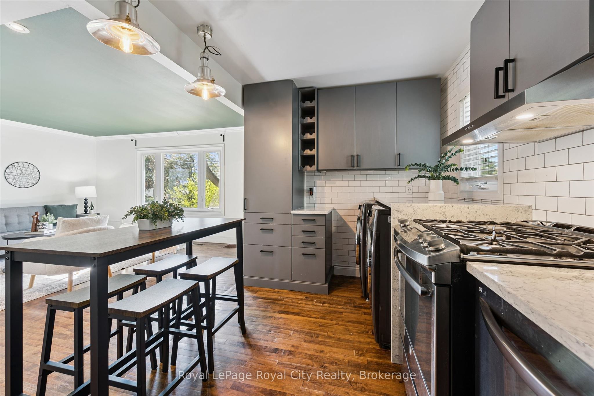 39 Ridgewood Avenue Property Photo 15