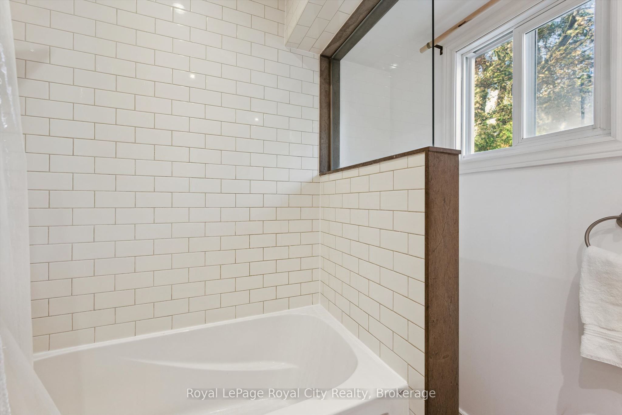 39 Ridgewood Avenue Property Photo 19