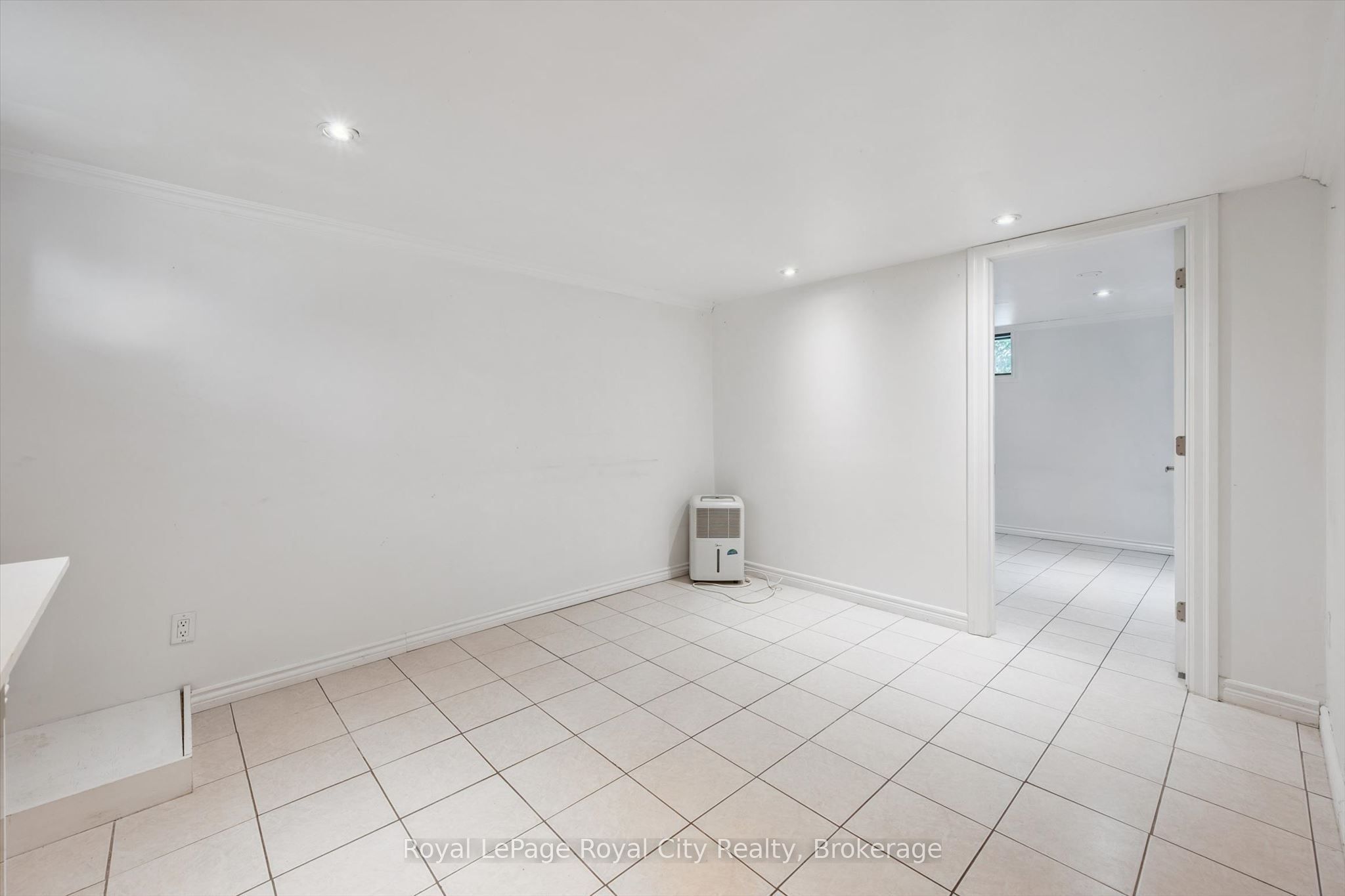 39 Ridgewood Avenue Property Photo 27