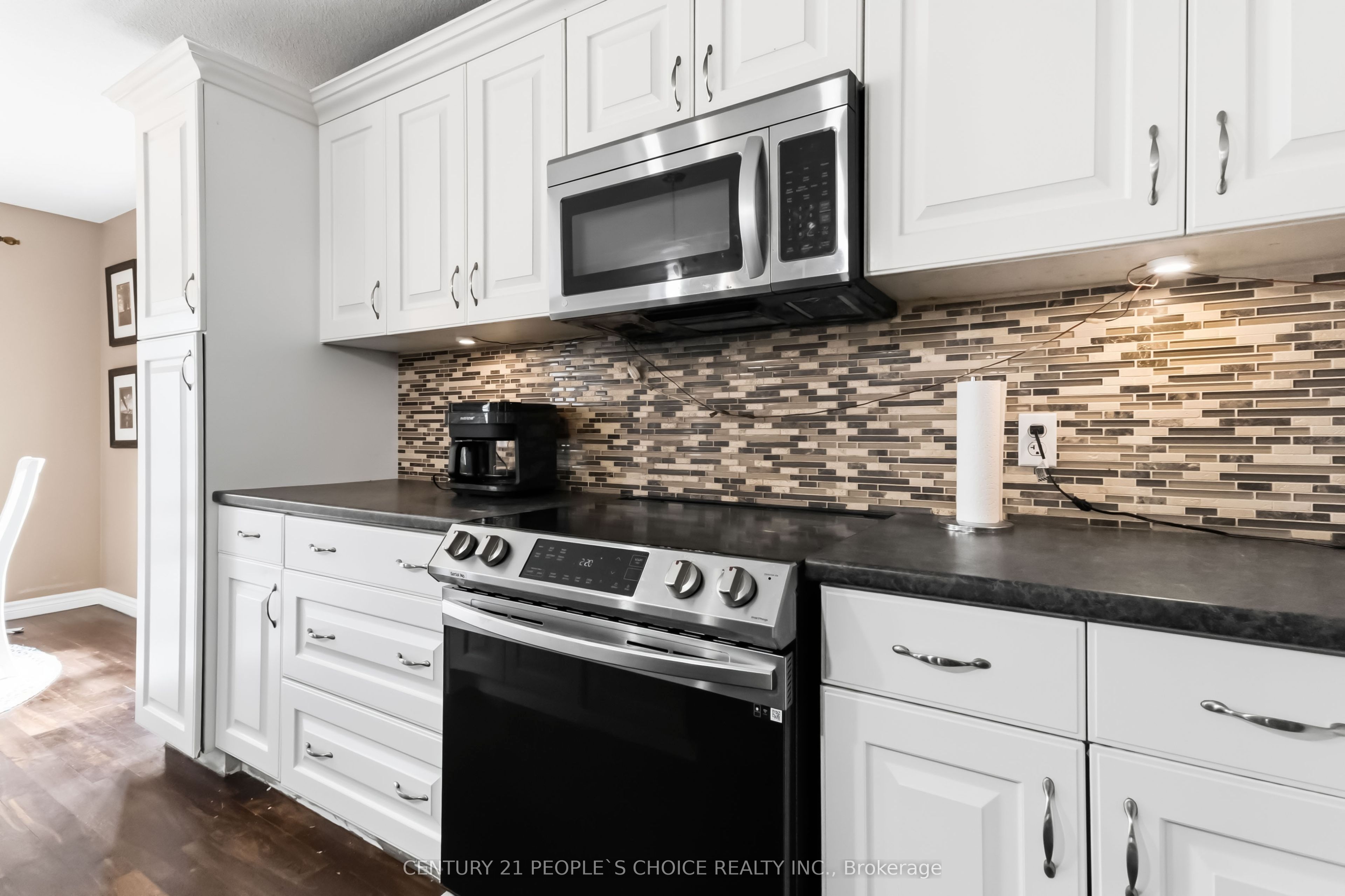 400 Skyline Avenue 15 Property Photo 9