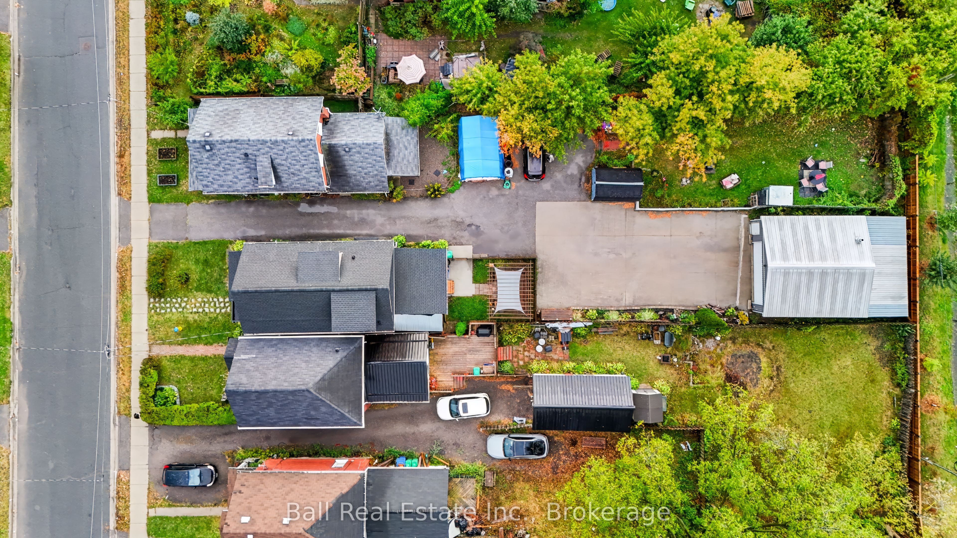 196 Perry Street Property Photo 43