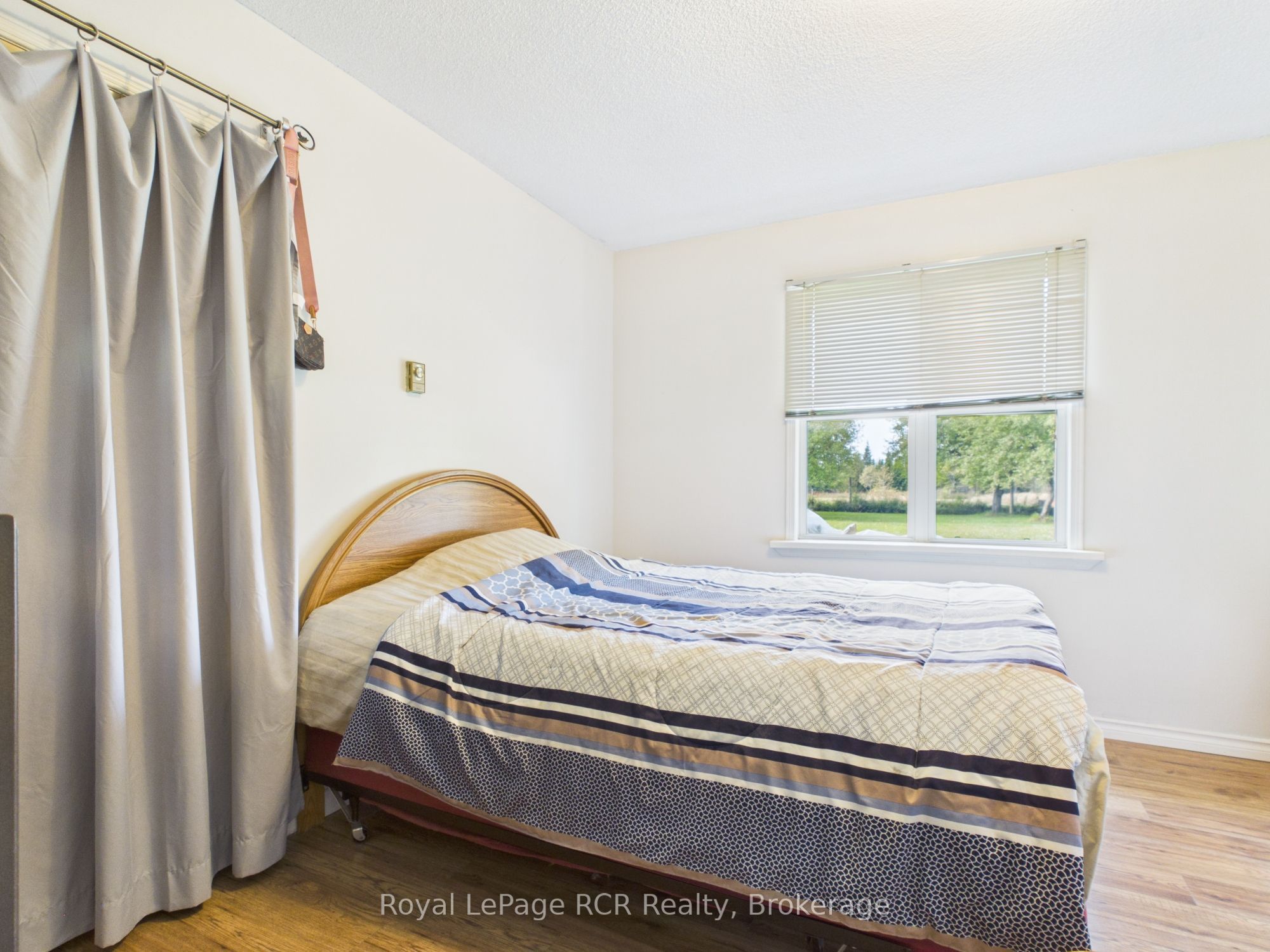320047 170 Road Property Photo 14