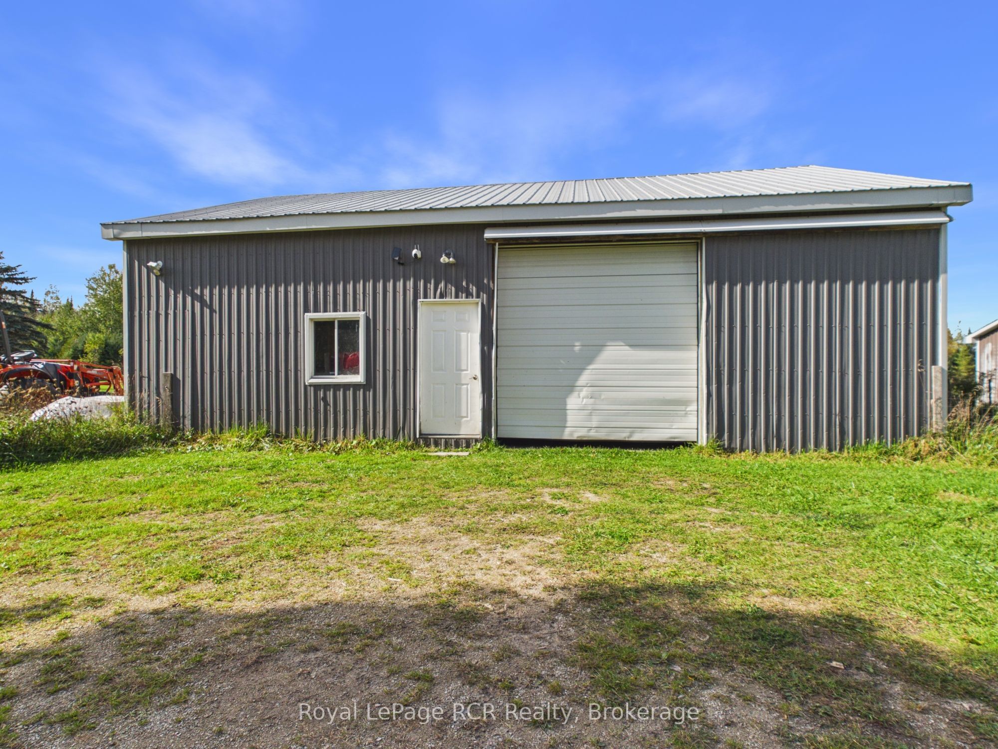 320047 170 Road Property Photo 26