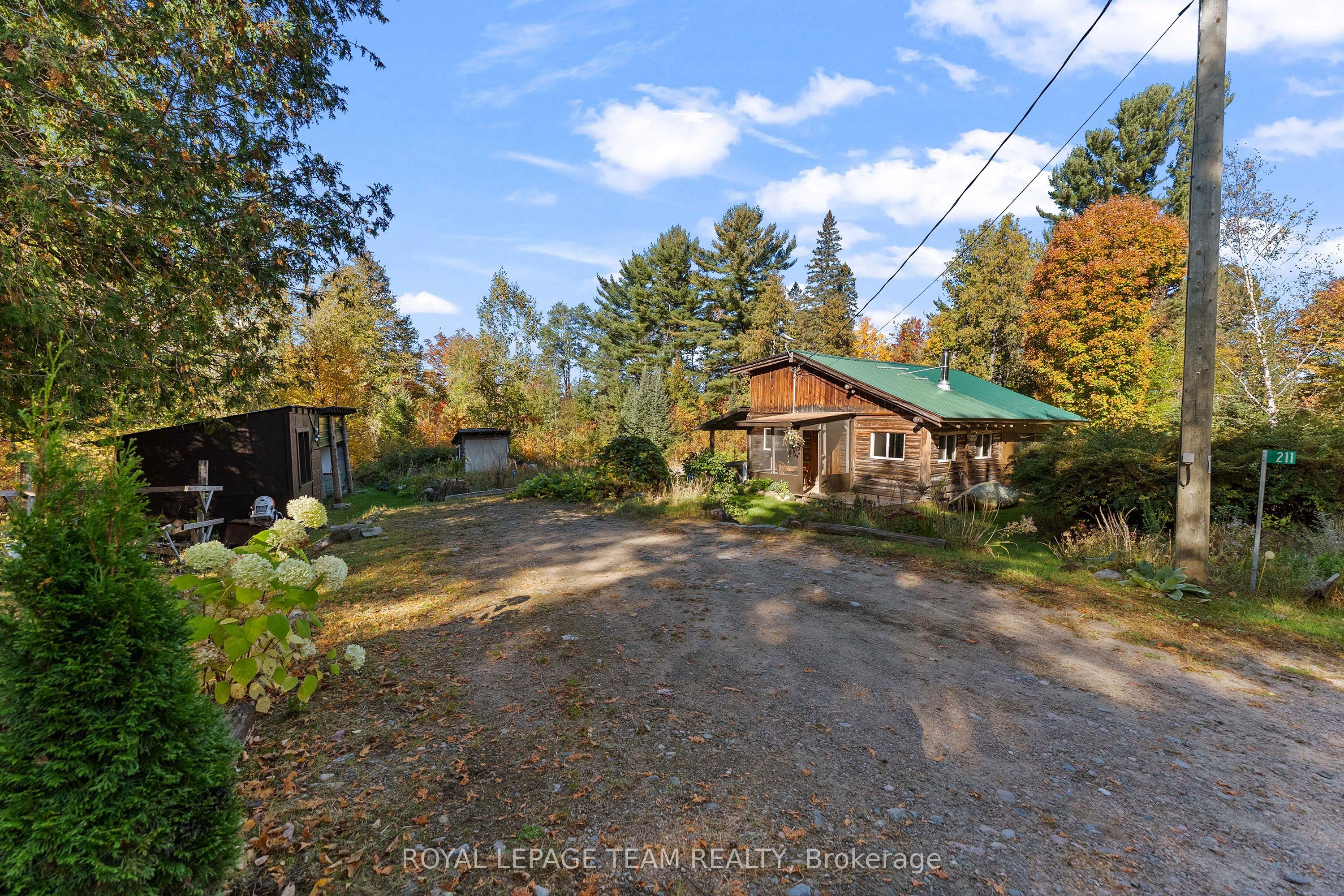 211 Woodland Lane Property Photo 14