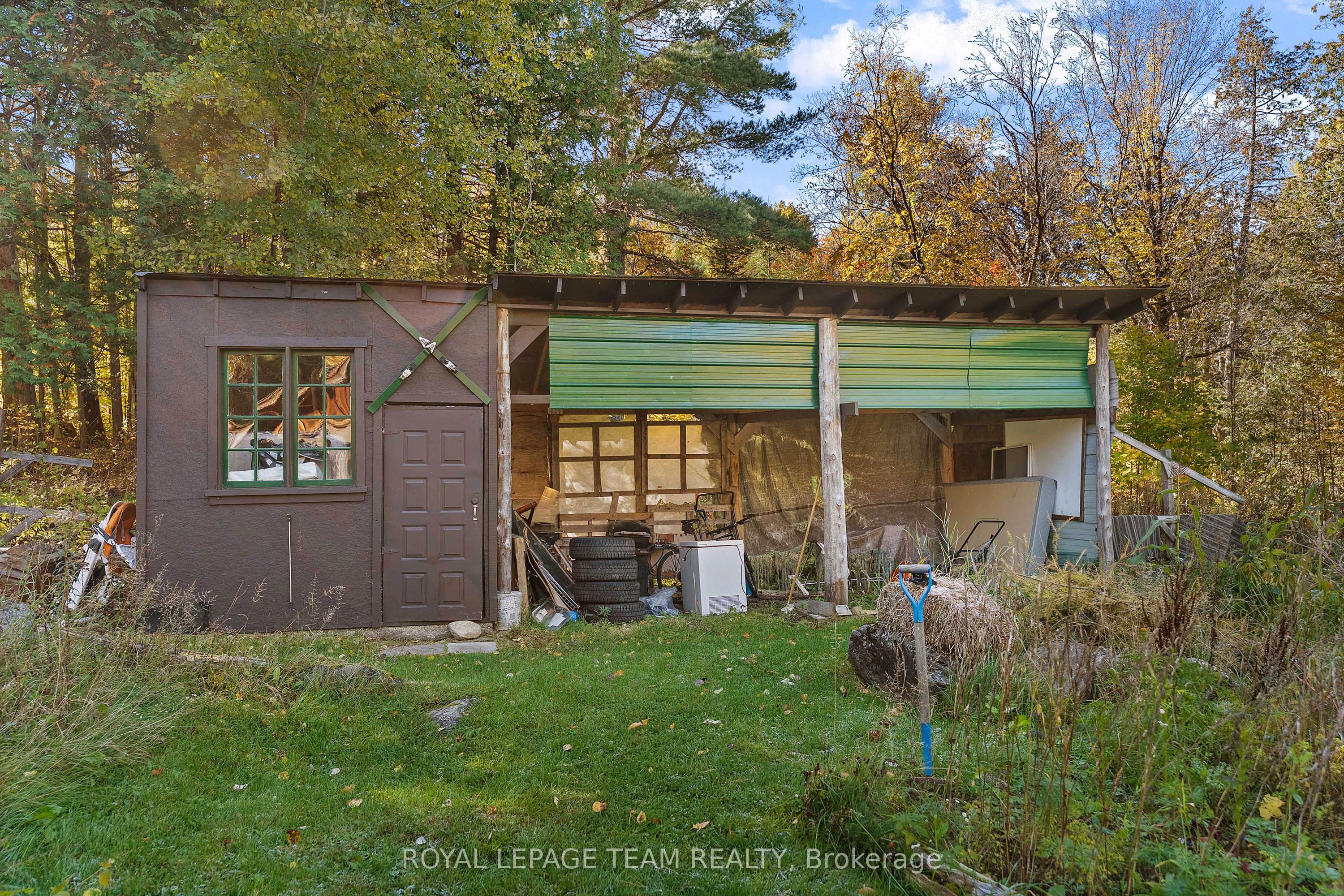 211 Woodland Lane Property Photo 15