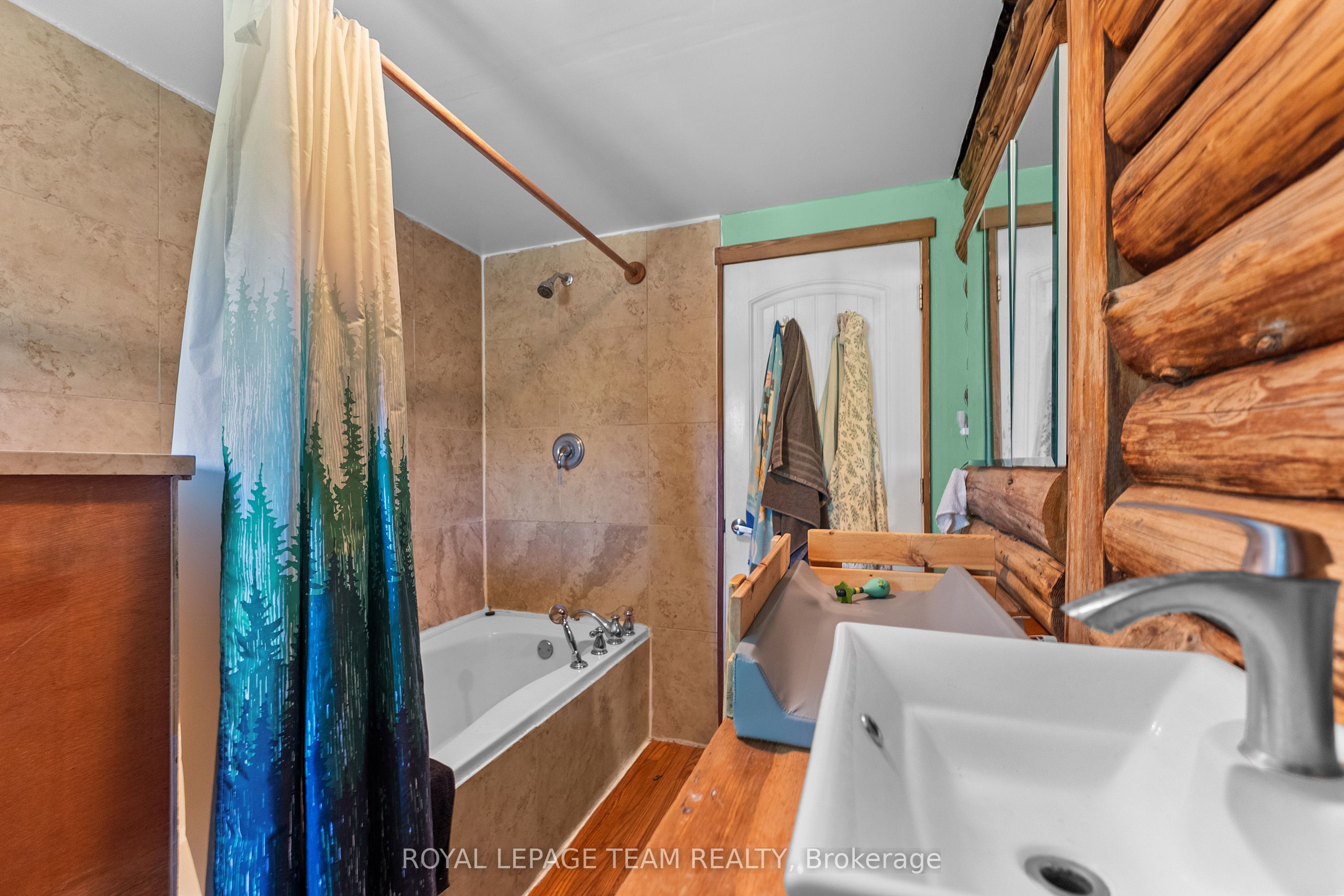 211 Woodland Lane Property Photo 24