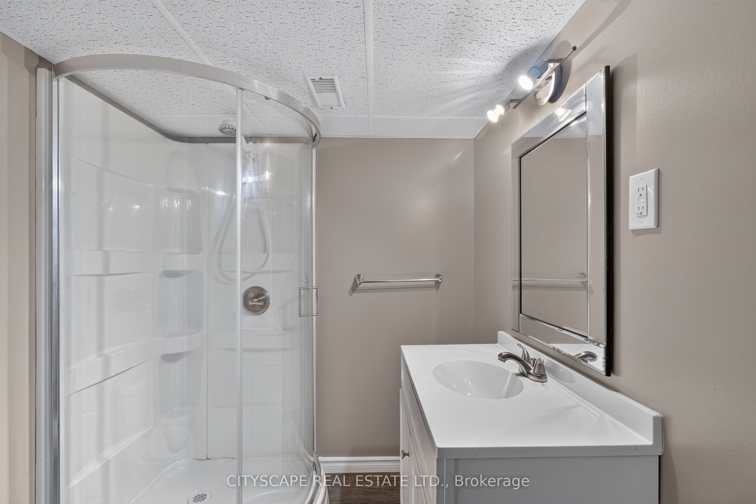 39 Huff Avenue Property Photo 45