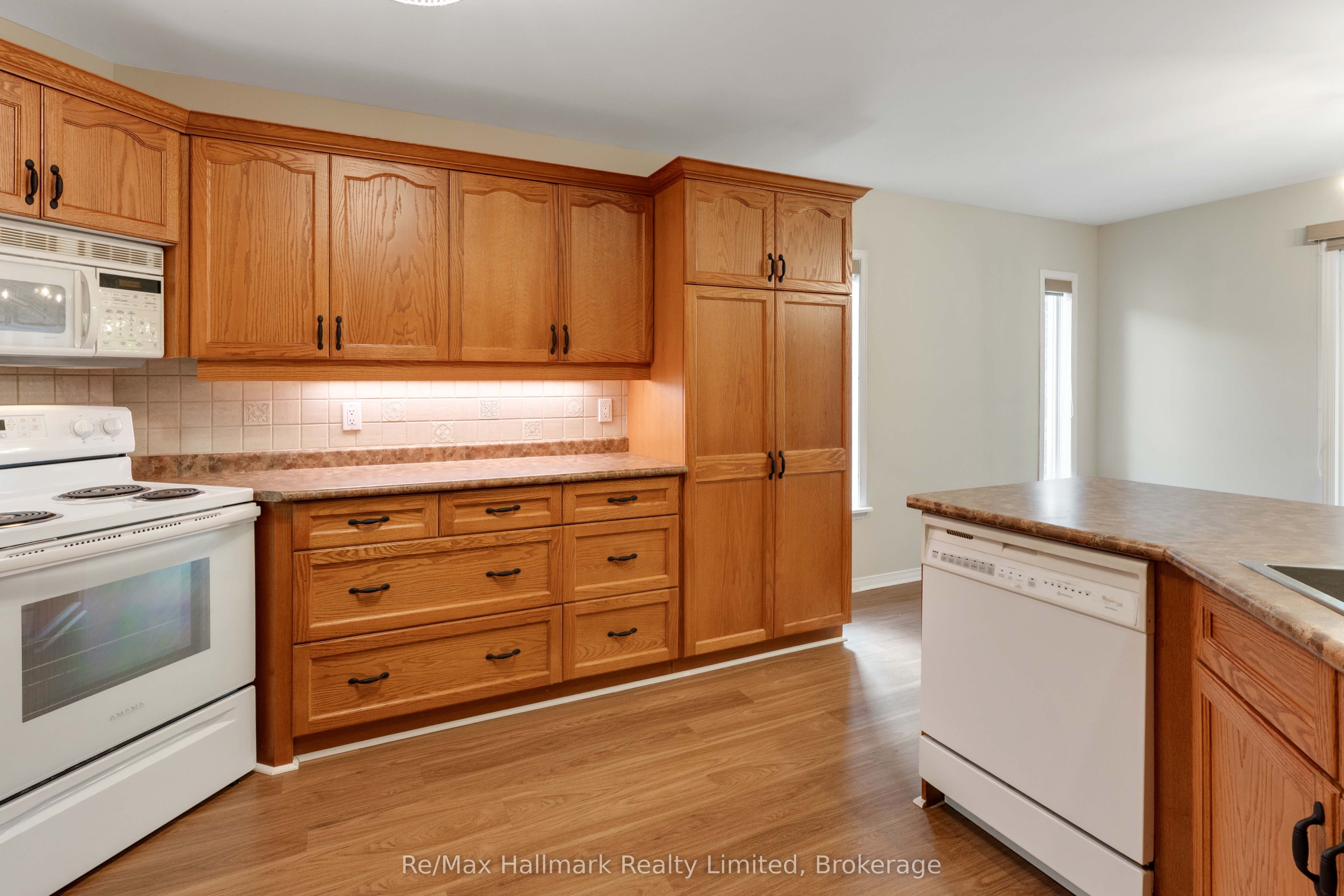 3 Woods Hollow Property Photo 9