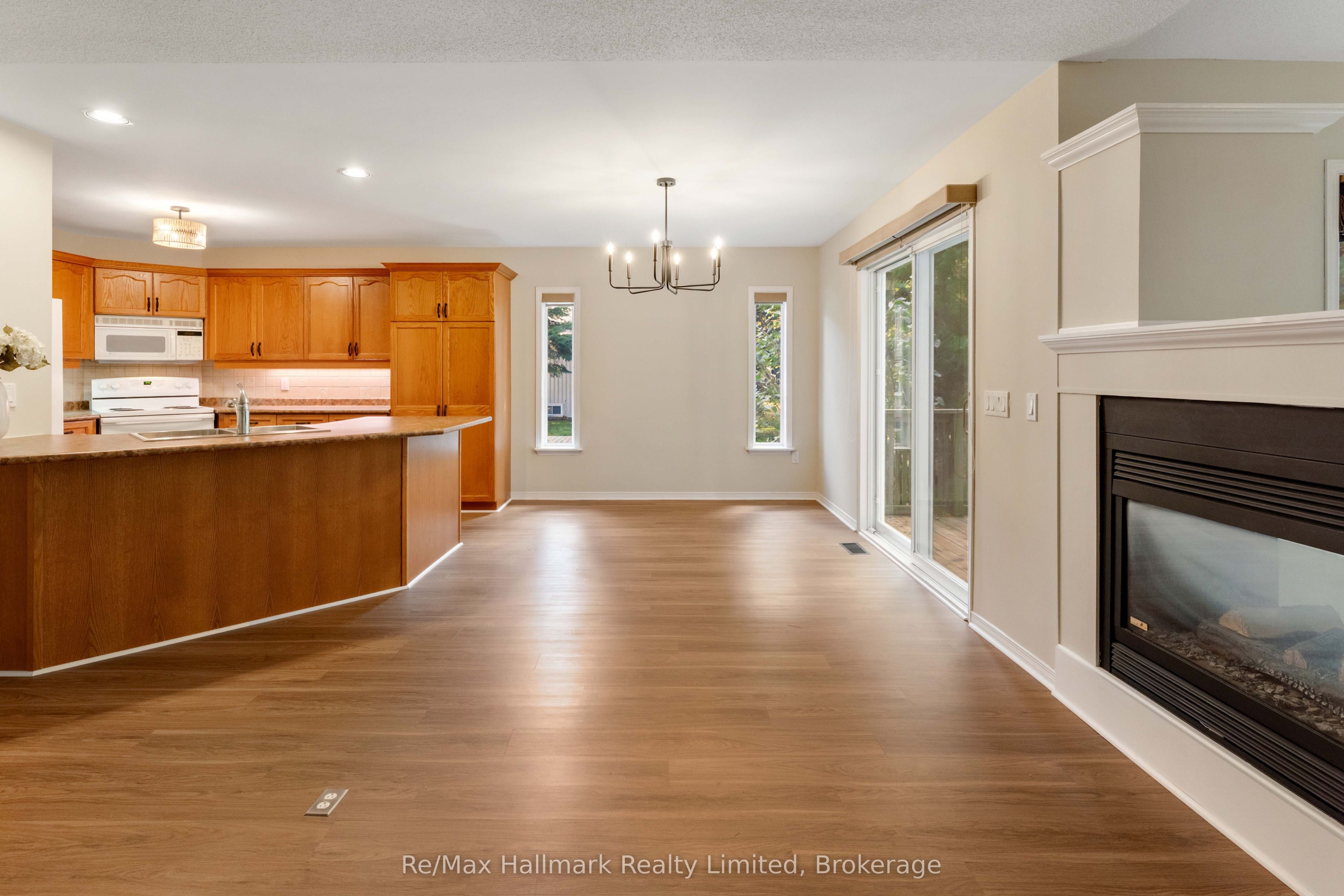 3 Woods Hollow Property Photo 11