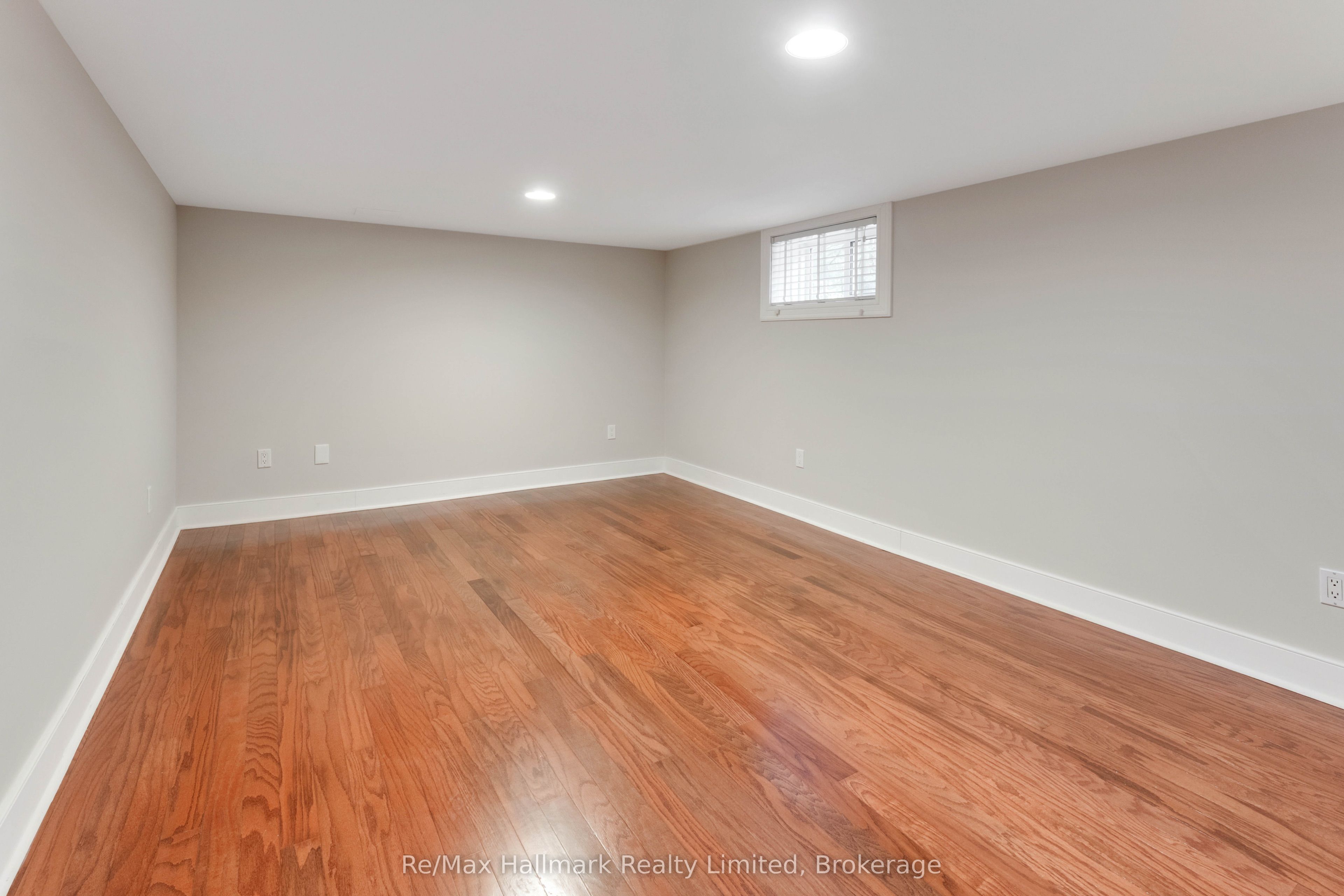 3 Woods Hollow Property Photo 31