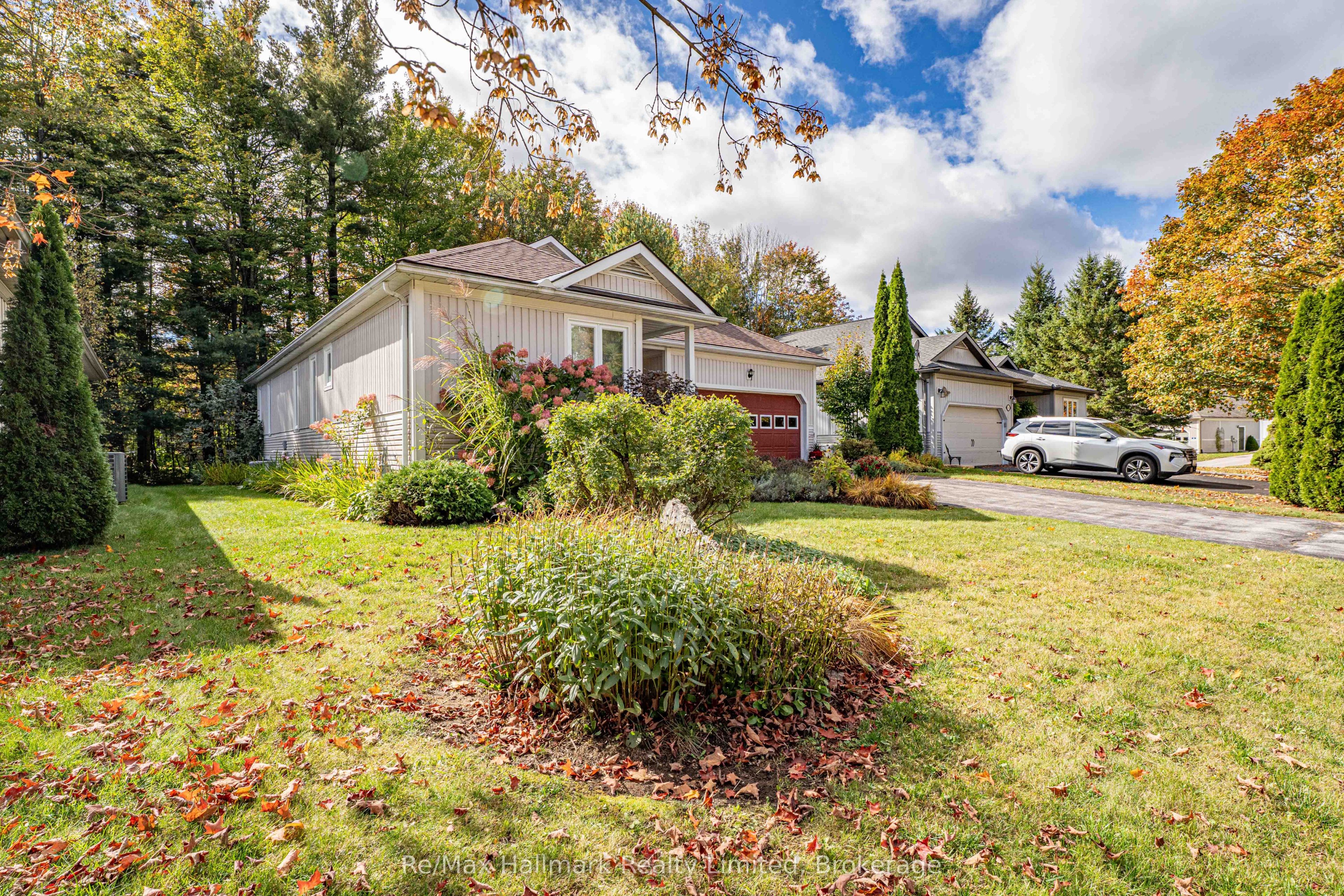 3 Woods Hollow Property Photo 36