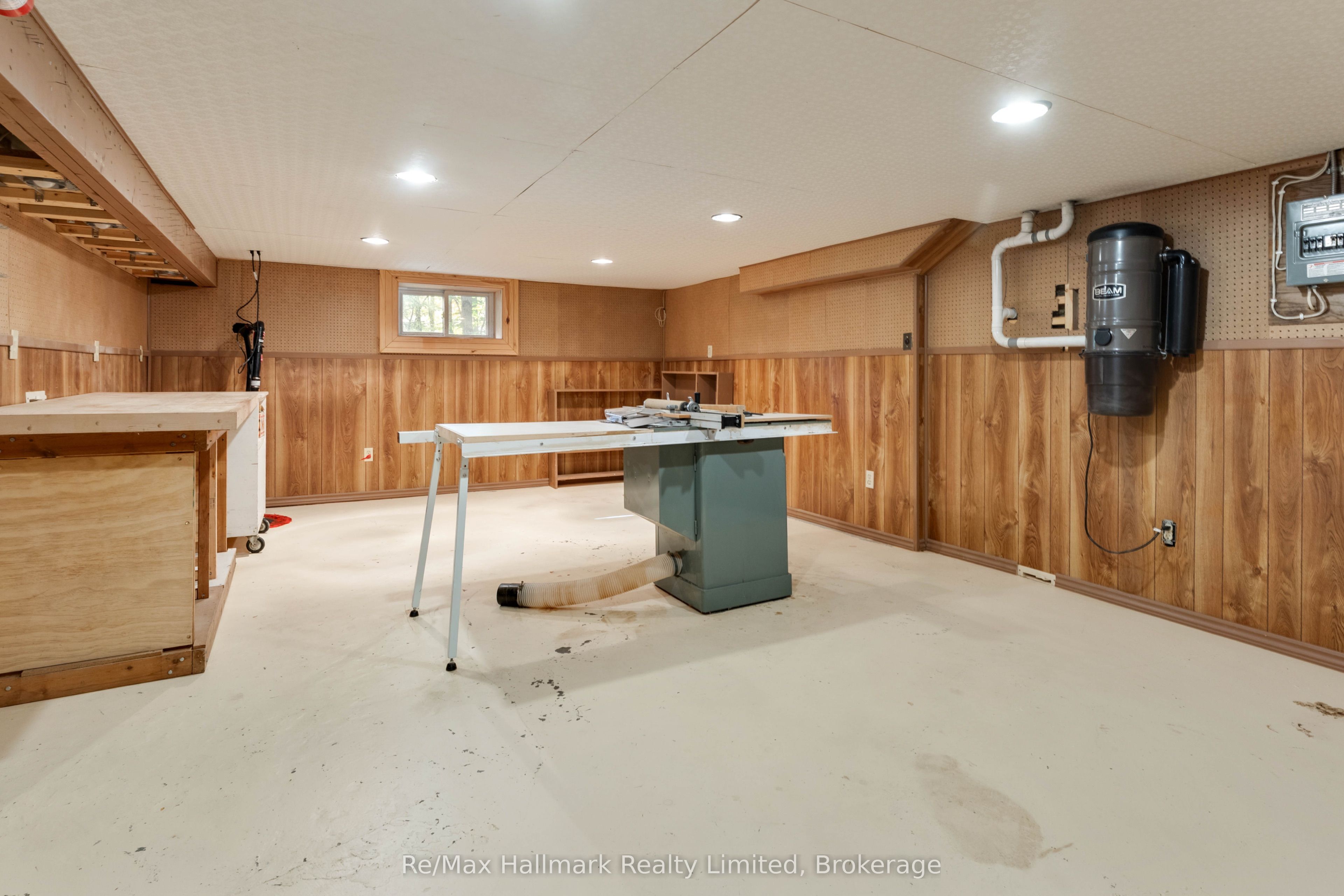 3 Woods Hollow Property Photo 42