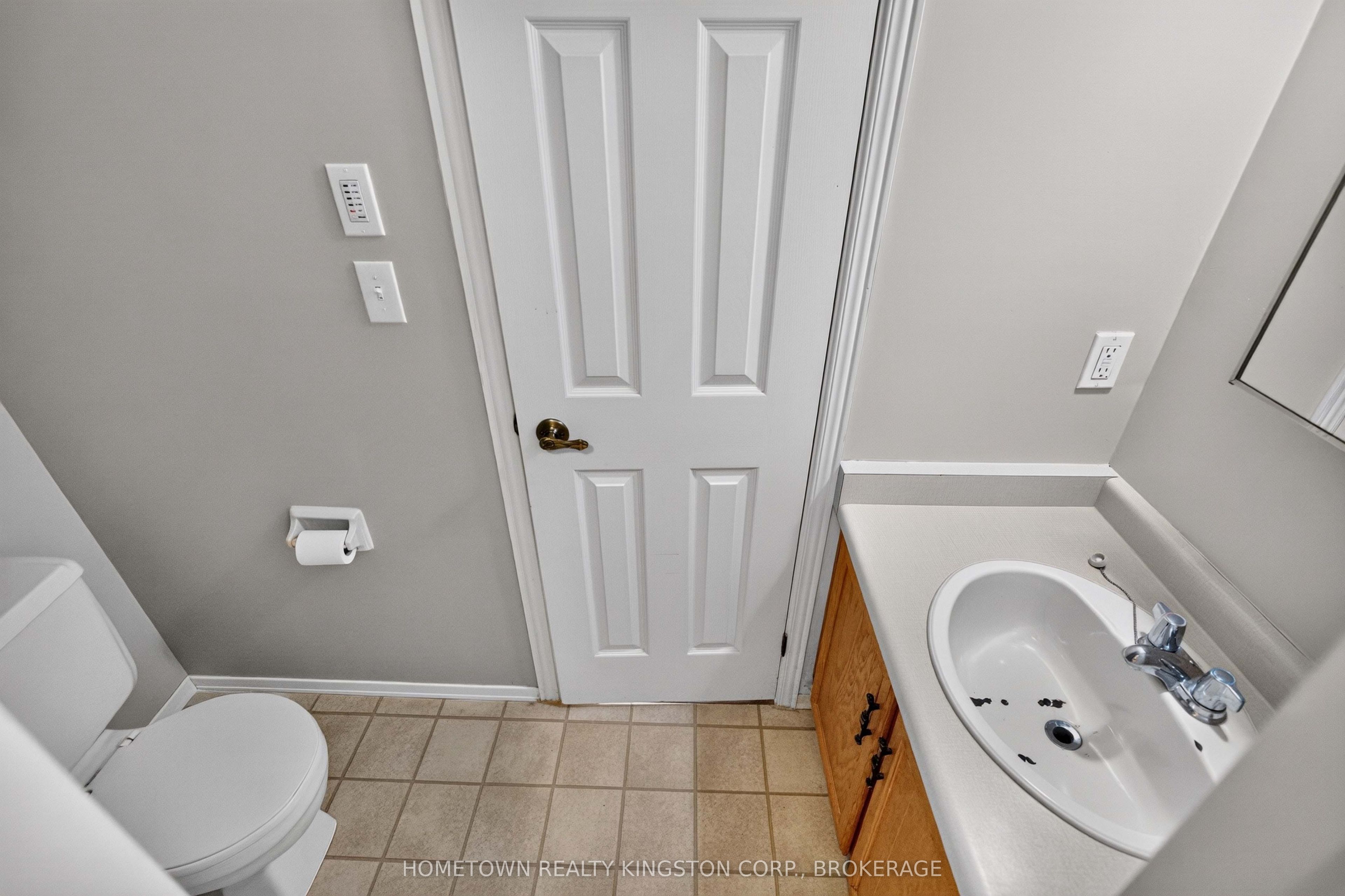 1096 Willowood Drive Property Photo 4