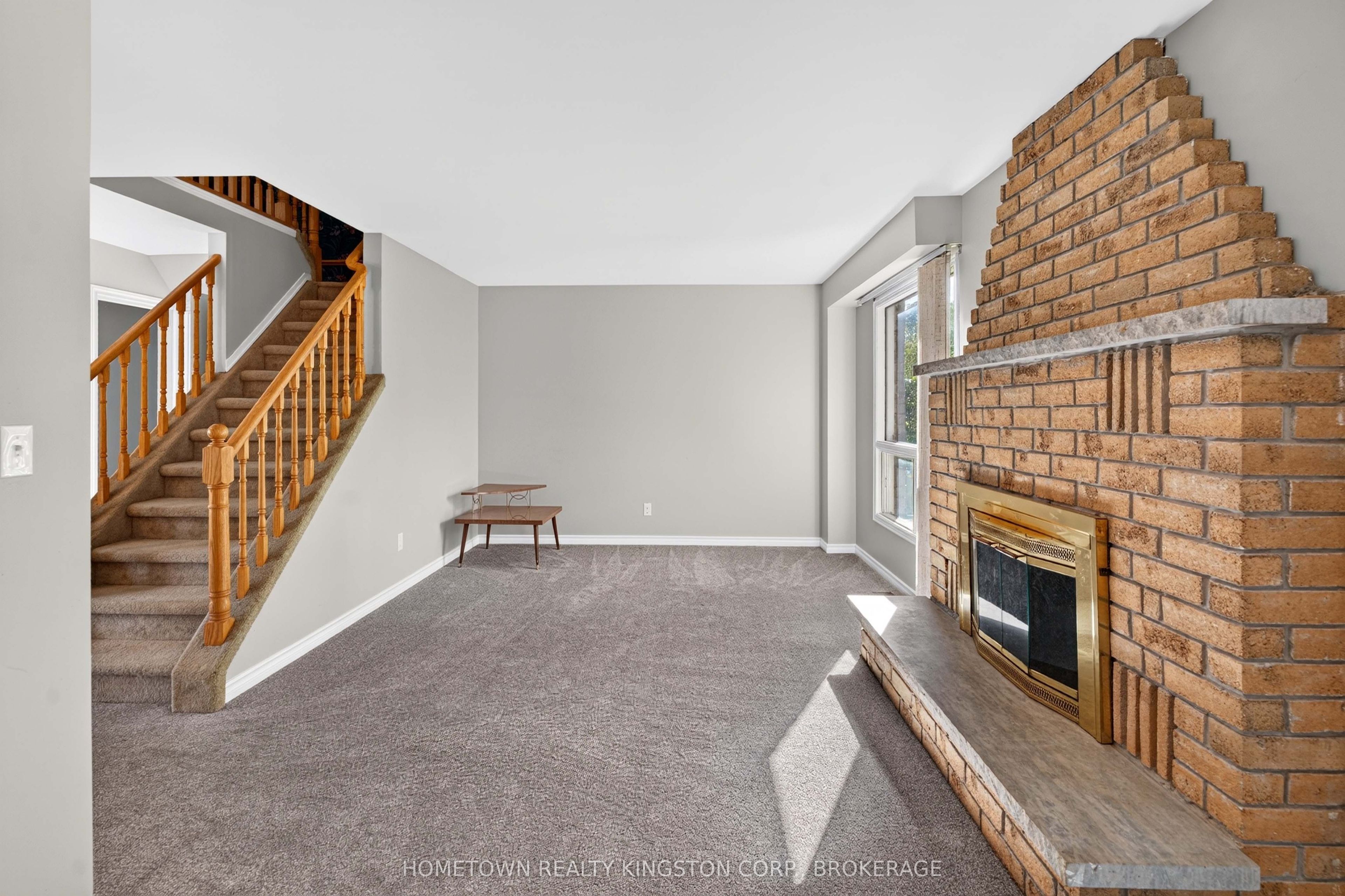 1096 Willowood Drive Property Photo 10