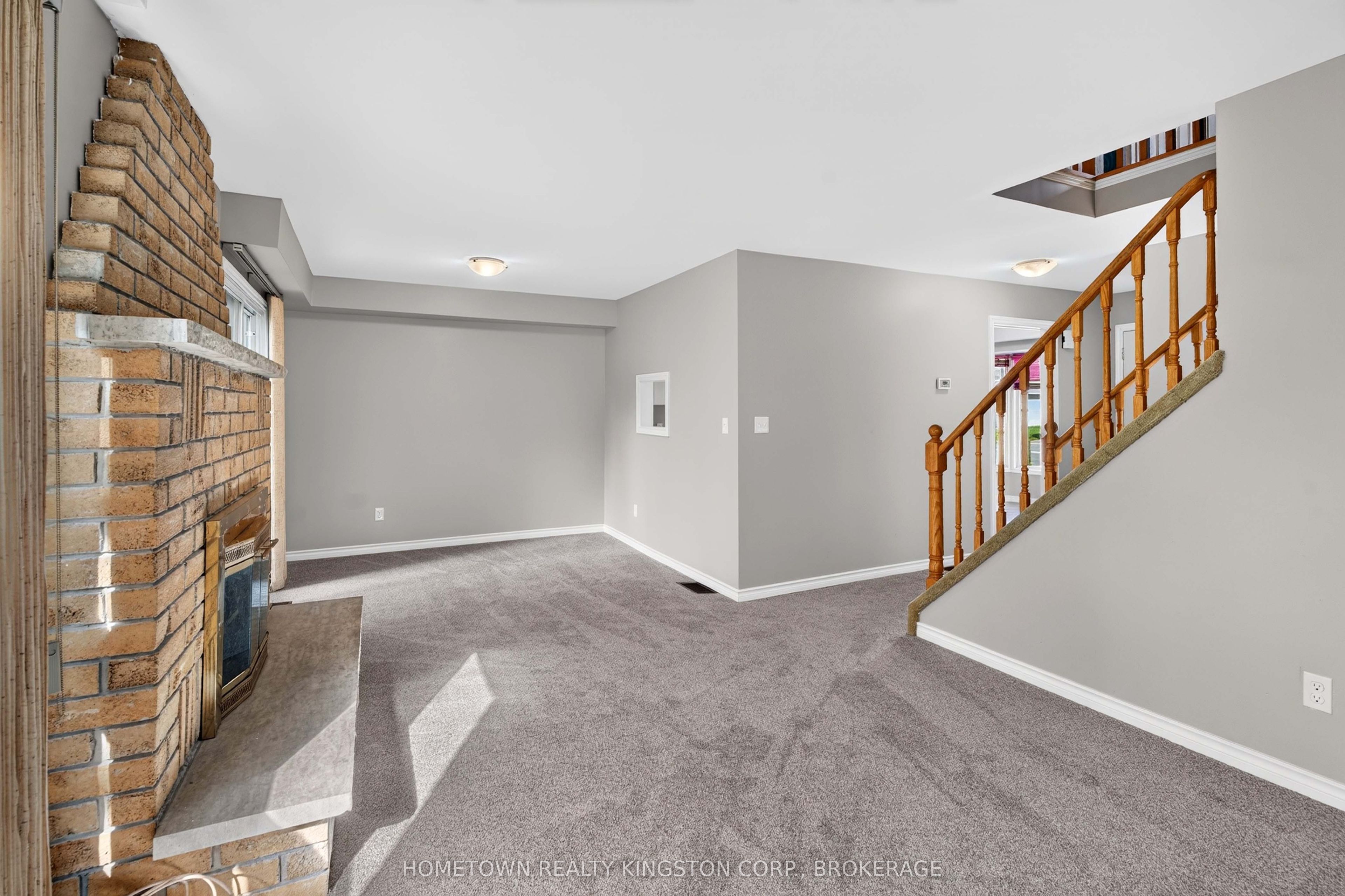 1096 Willowood Drive Property Photo 11