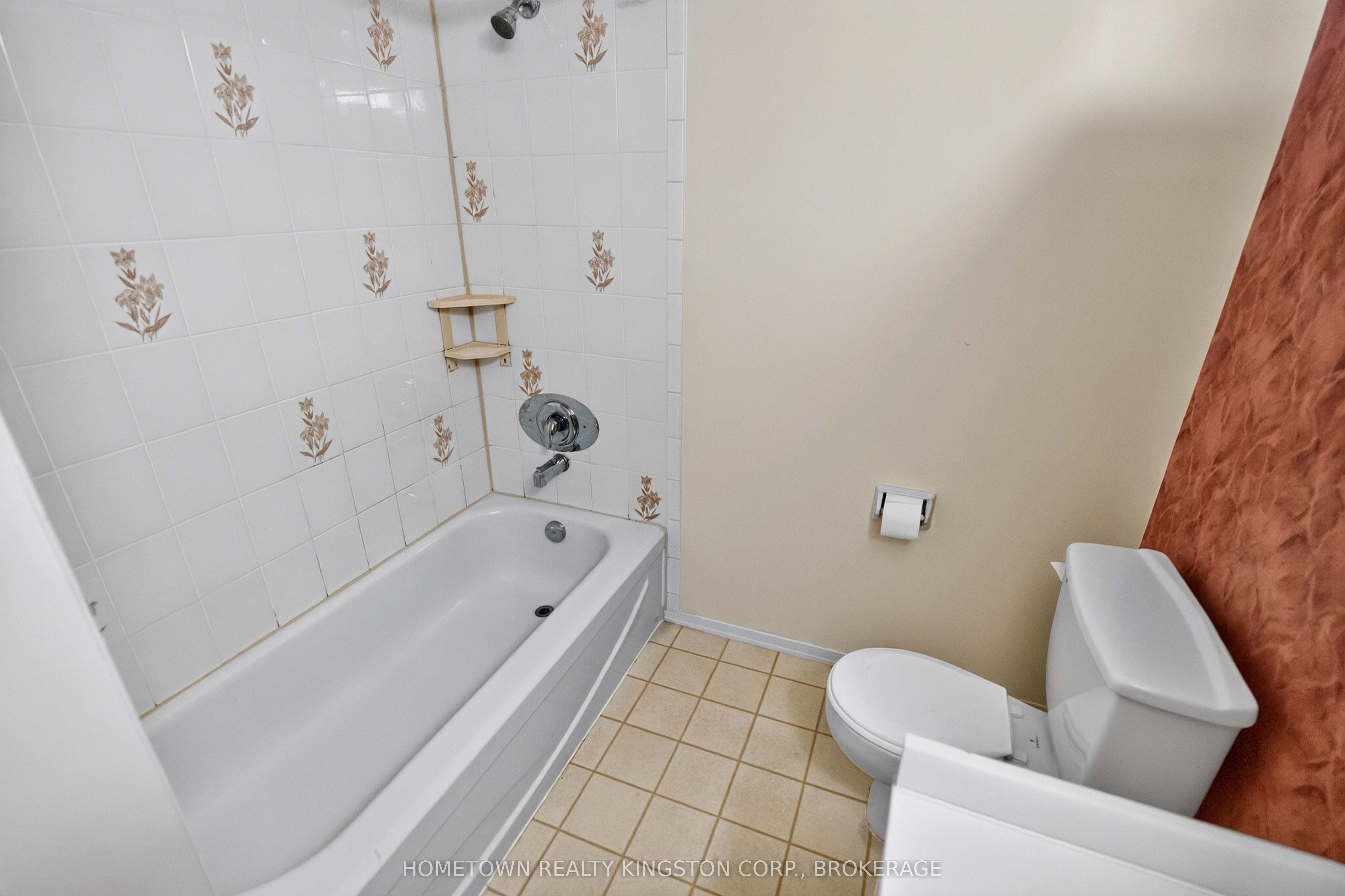 1096 Willowood Drive Property Photo 19