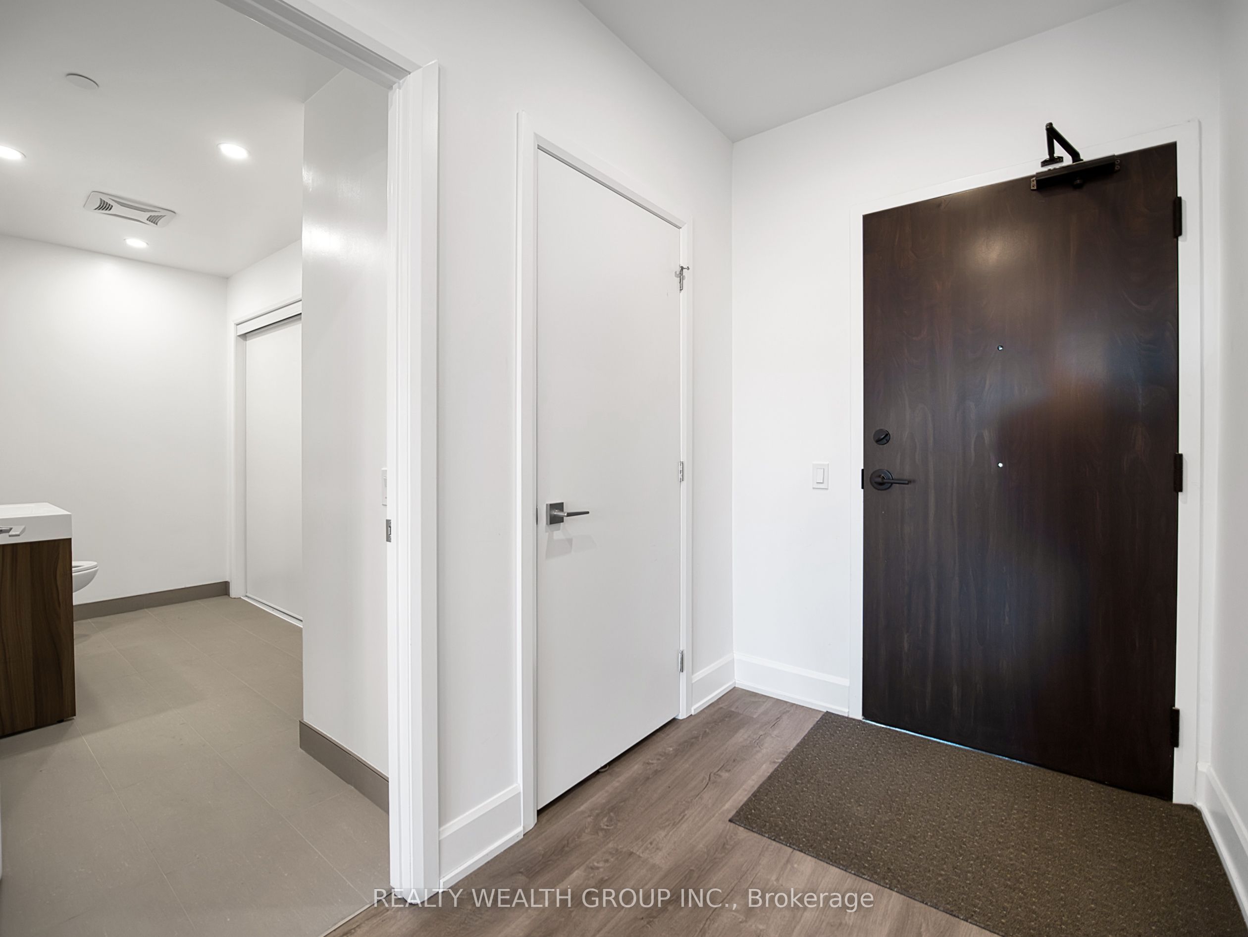 195 Hunter Street E 409 Property Photo 16