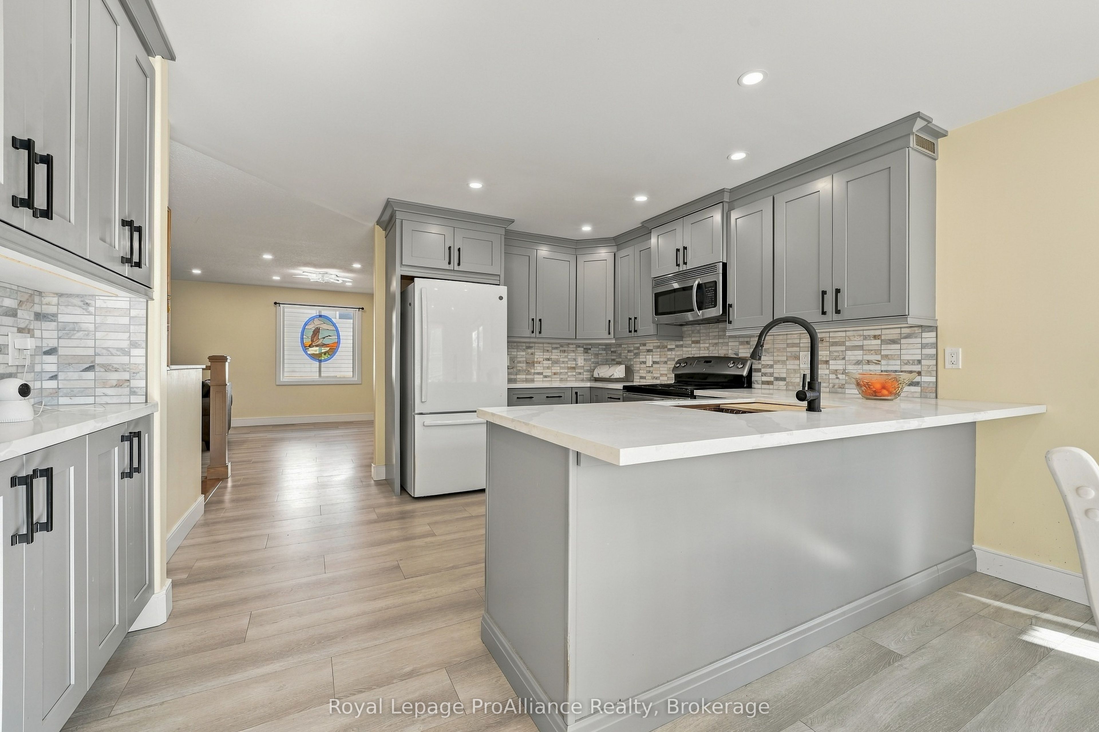 37 Reid Street Property Photo 11