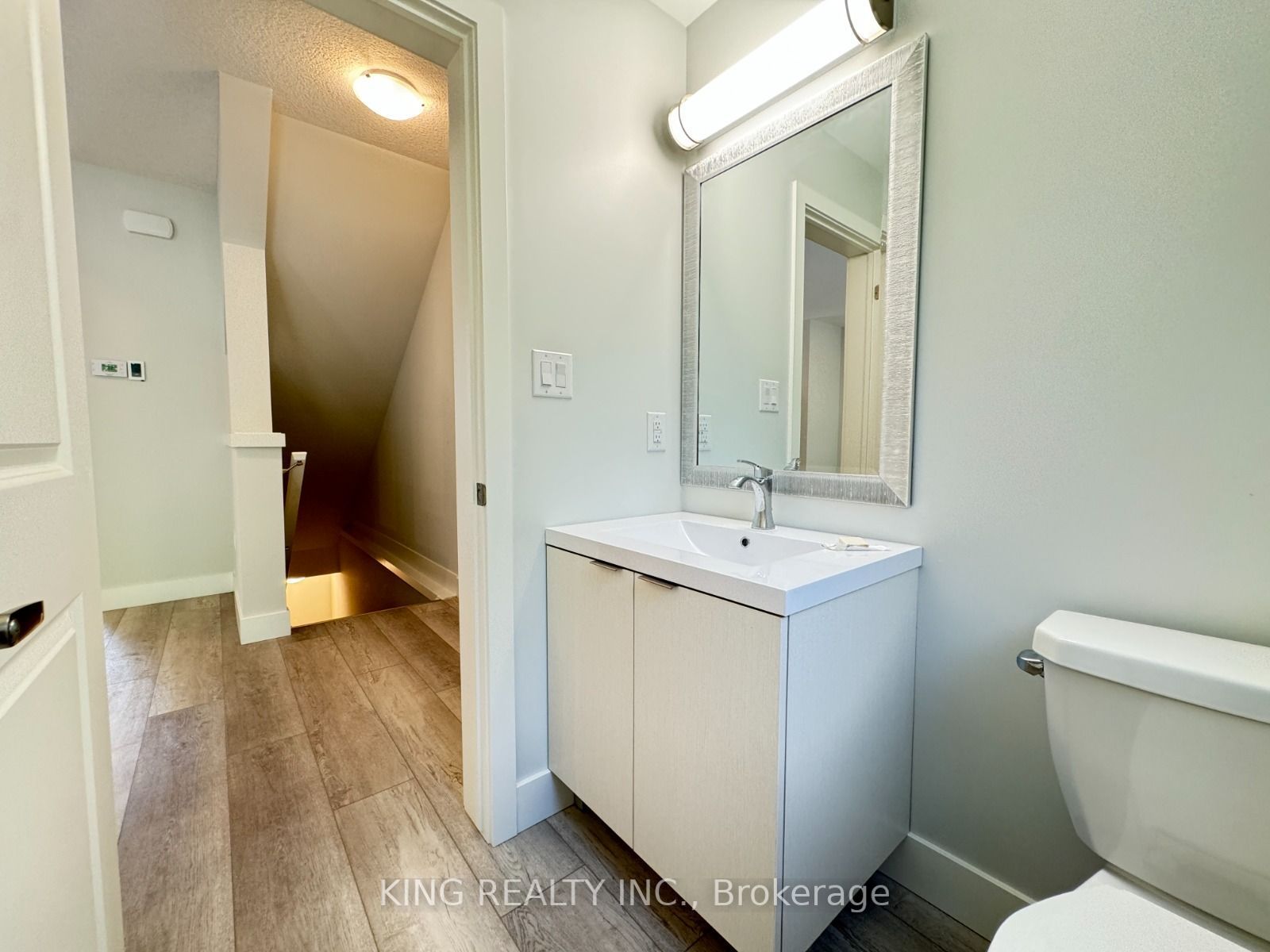990 Deveron Crescent 47 Property Photo 20