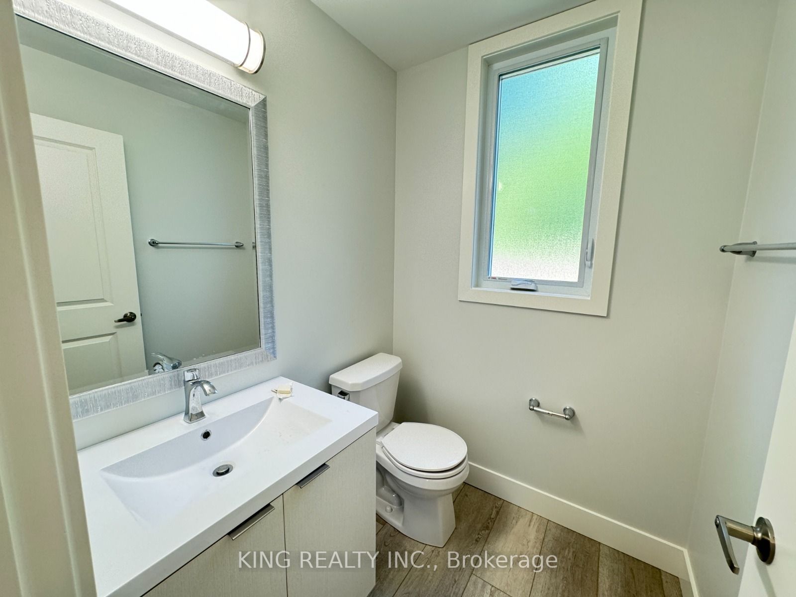 990 Deveron Crescent 47 Property Photo 23