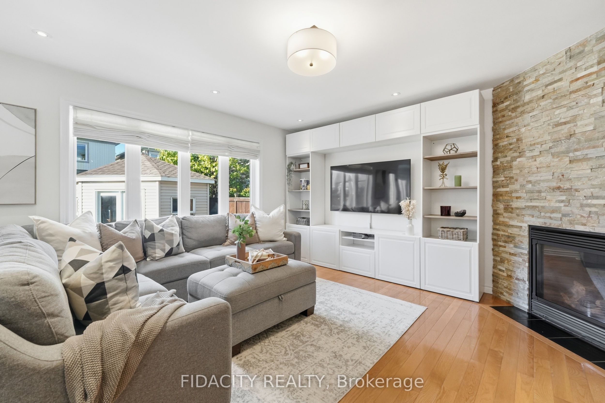206 Mistral Way Property Photo 9
