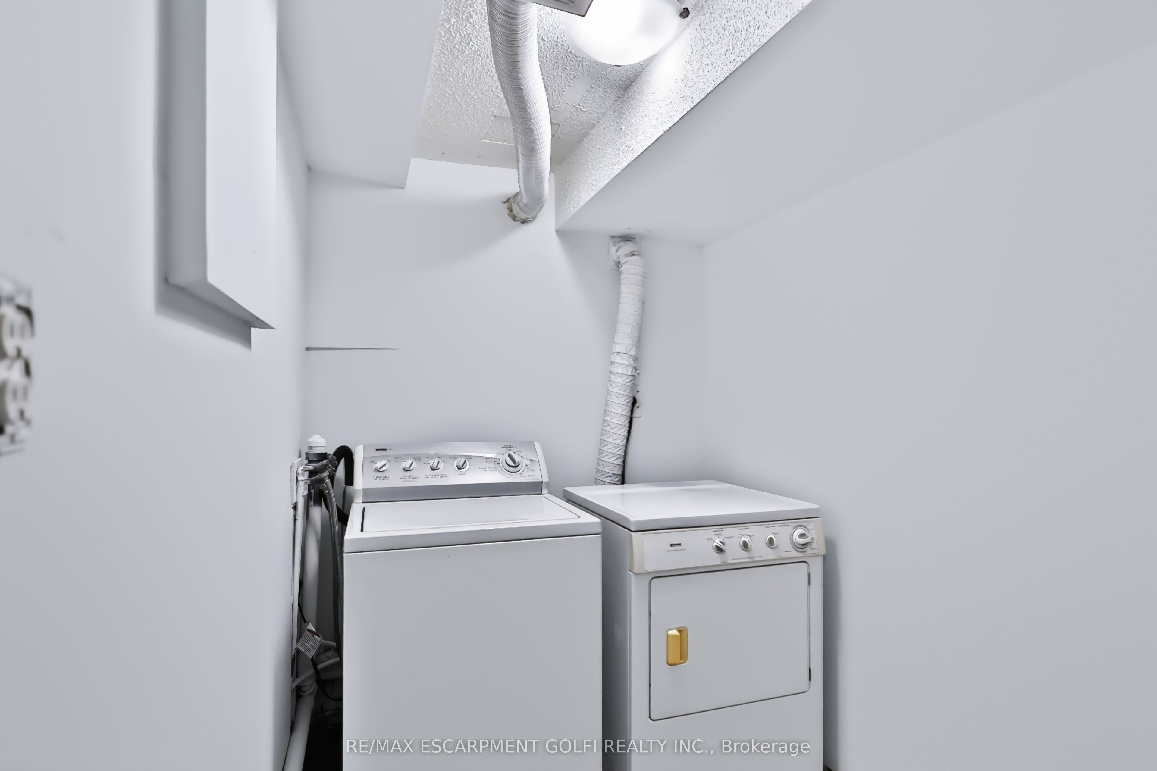 38 Deerhurst Road Property Photo 29