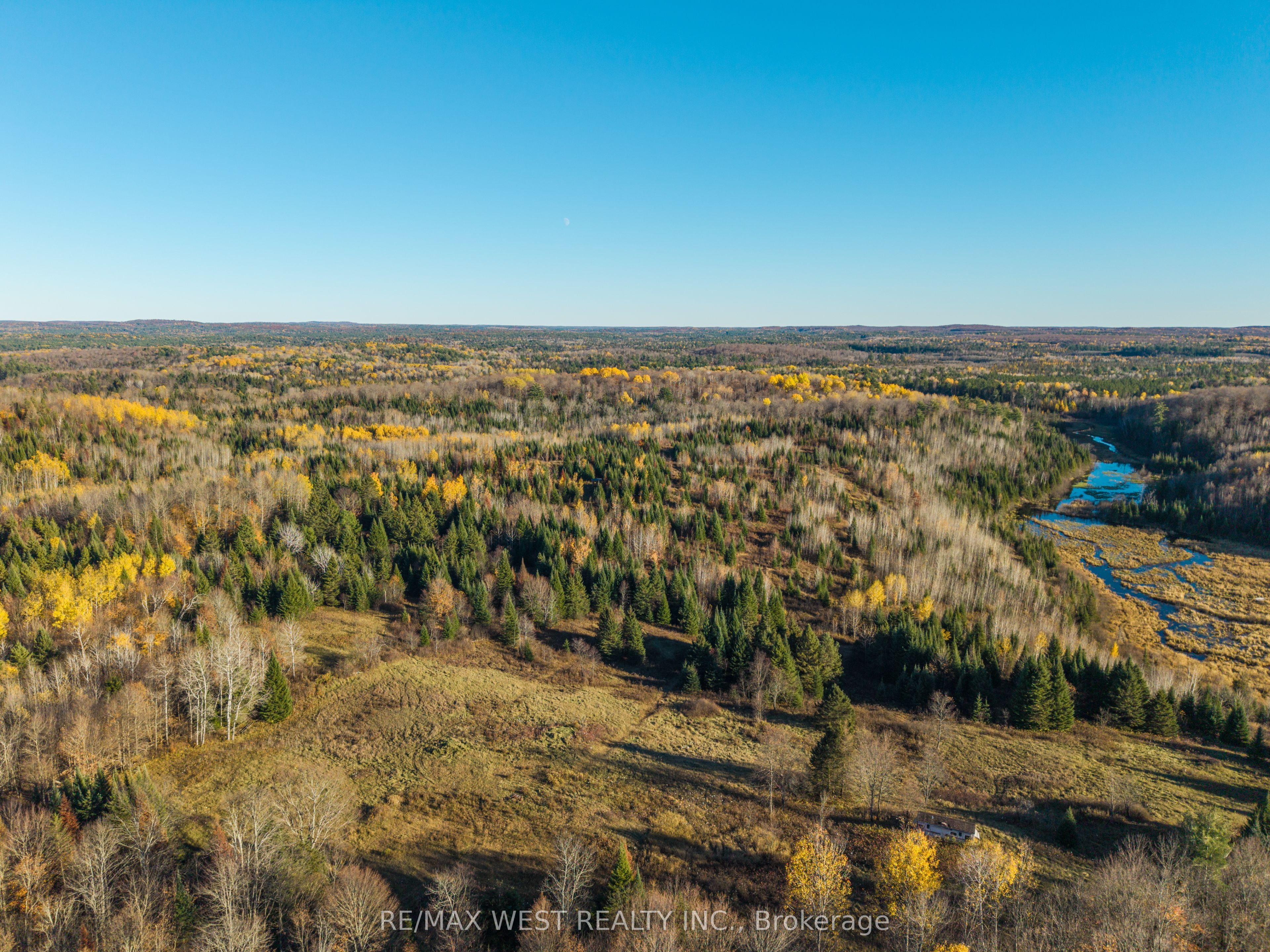 740 Lower Turriff Road Property Photo 17